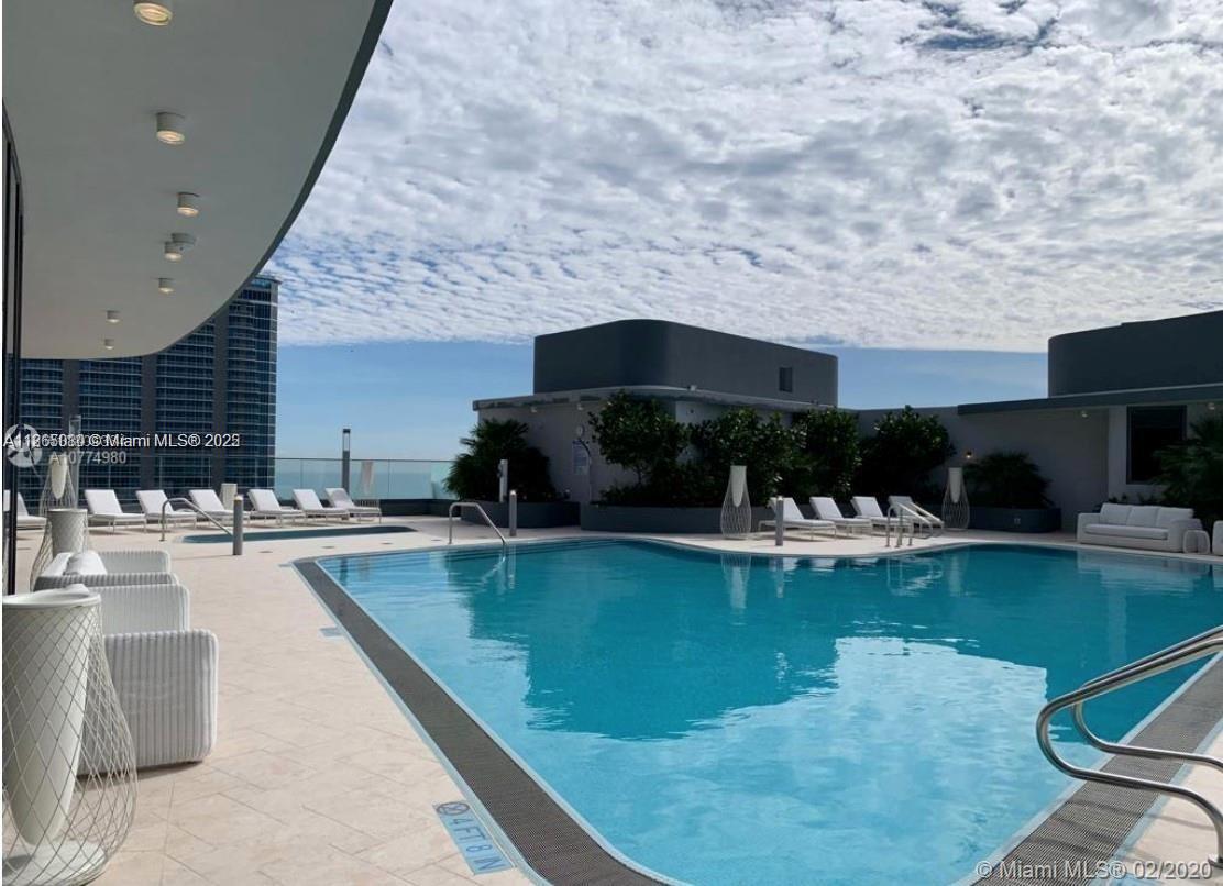 image Brickell Flatiron Condo12