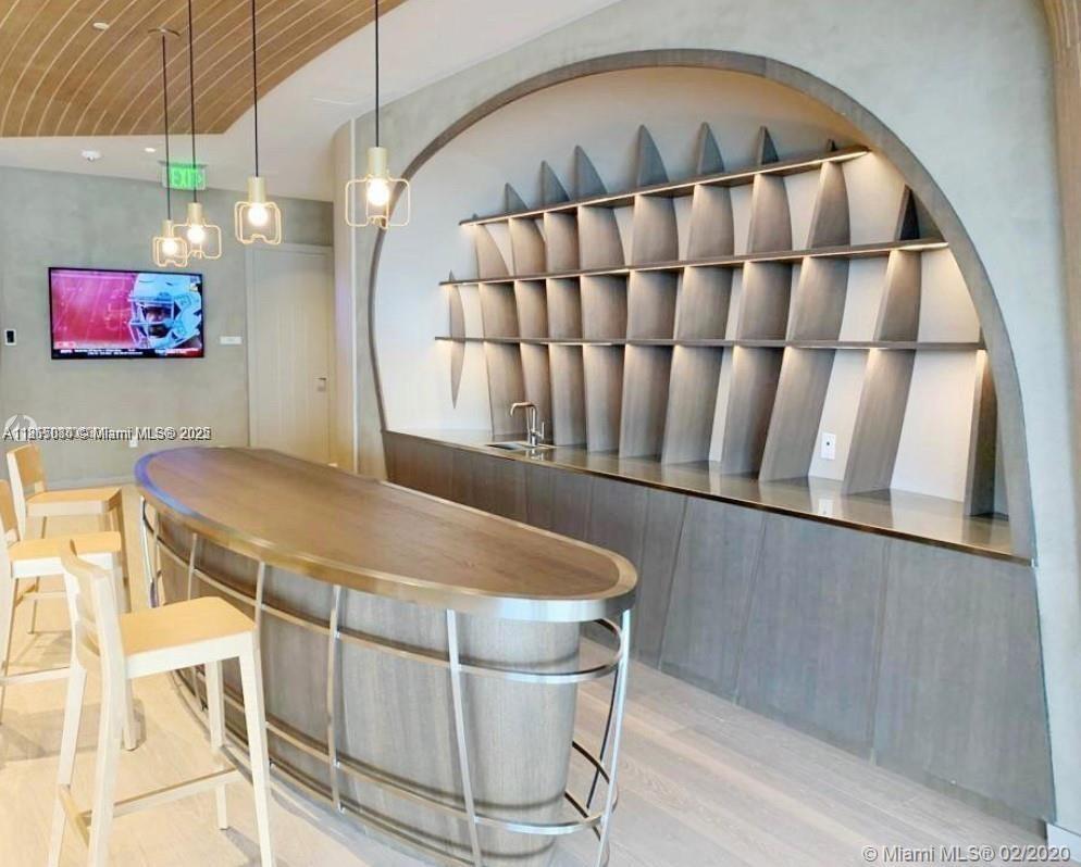 image Brickell Flatiron Condo16