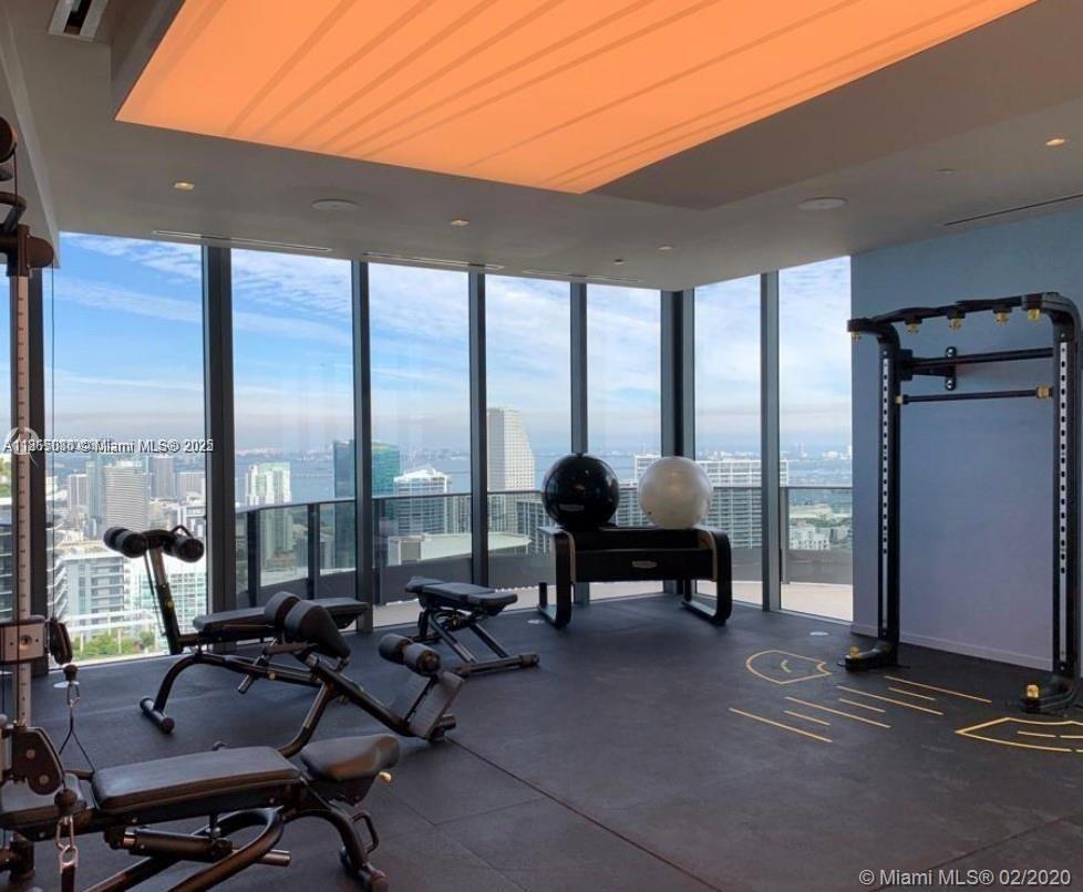 image Brickell Flatiron Condo20