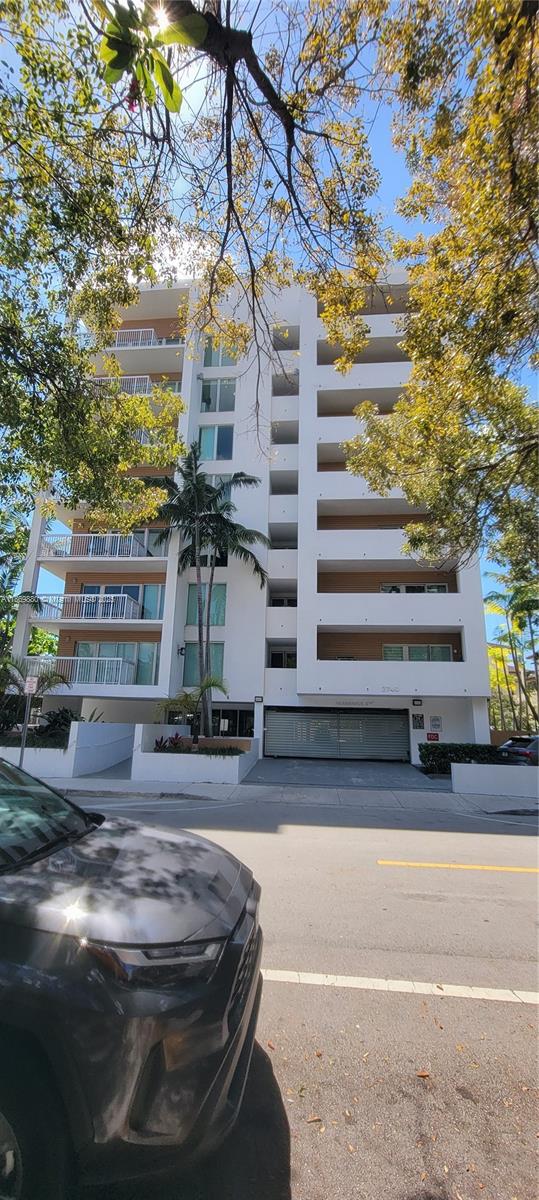 2740 SW 28th Ter #405