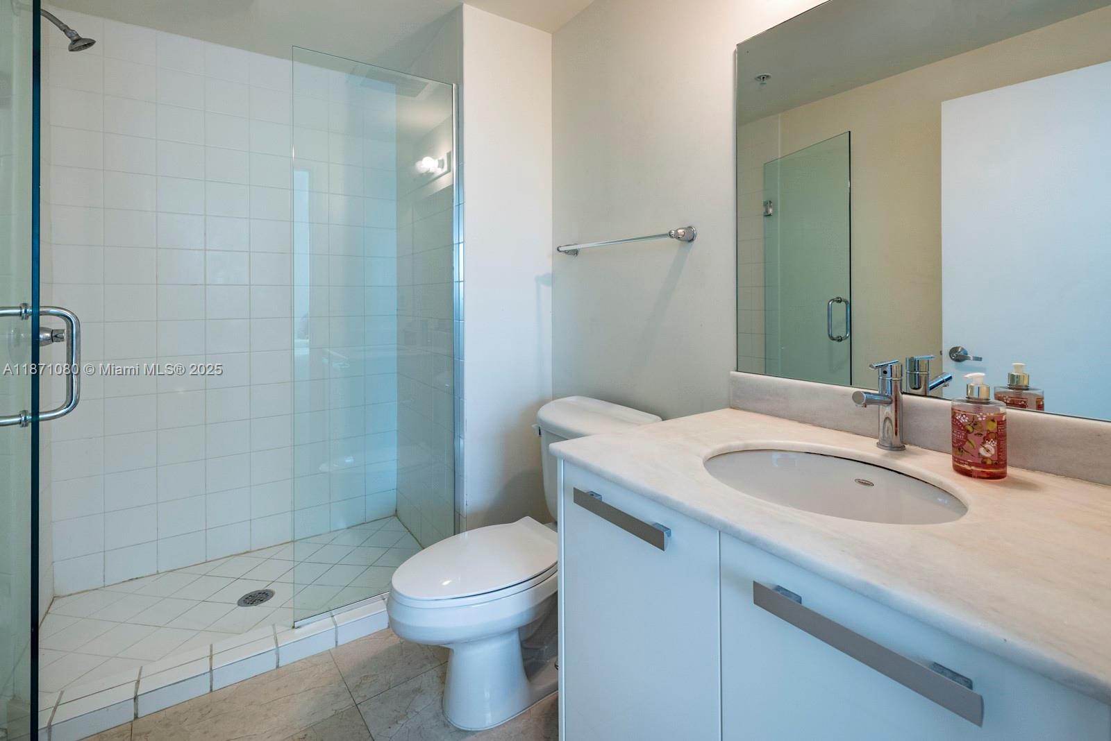 image Blue Condo15