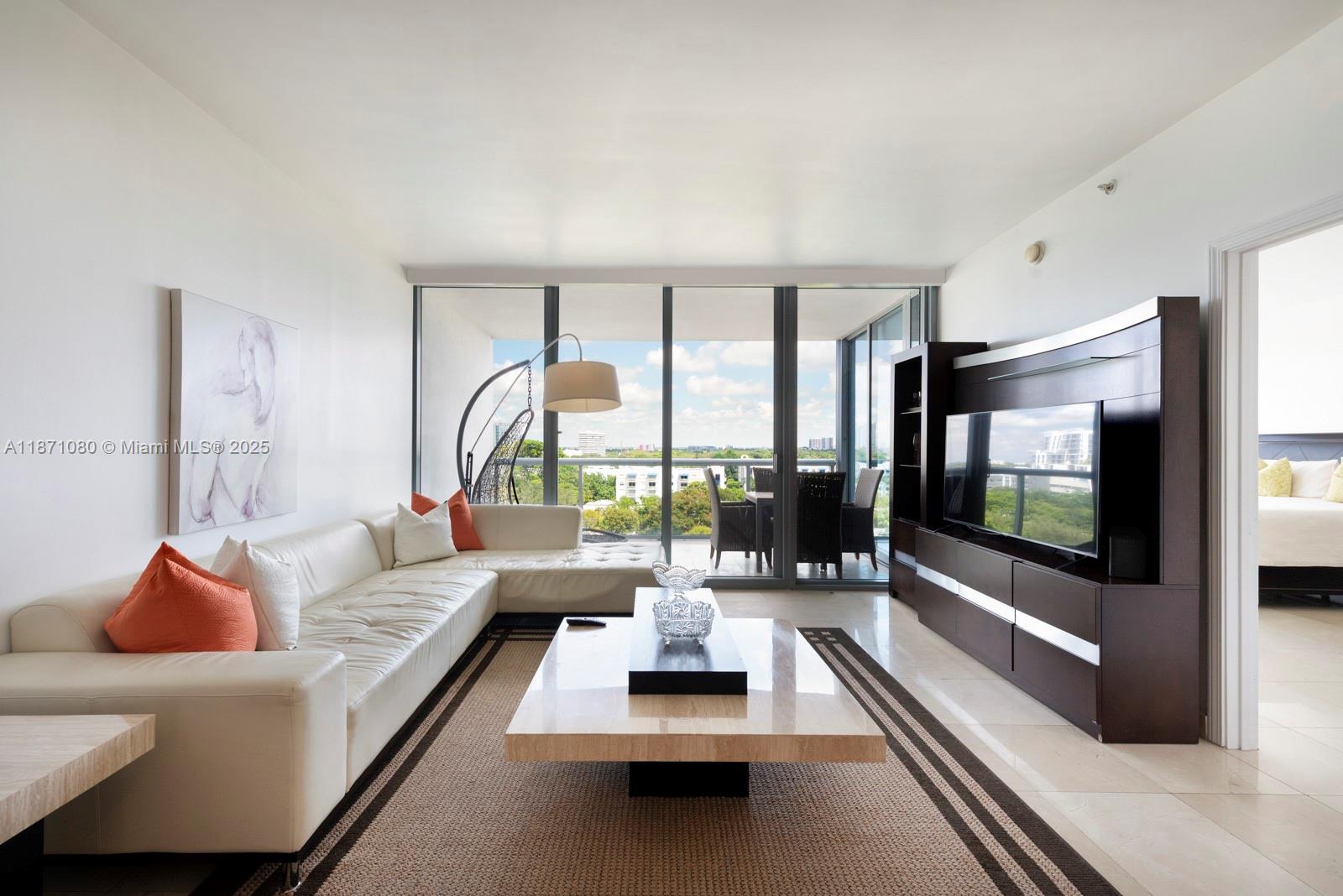image Blue Condo17