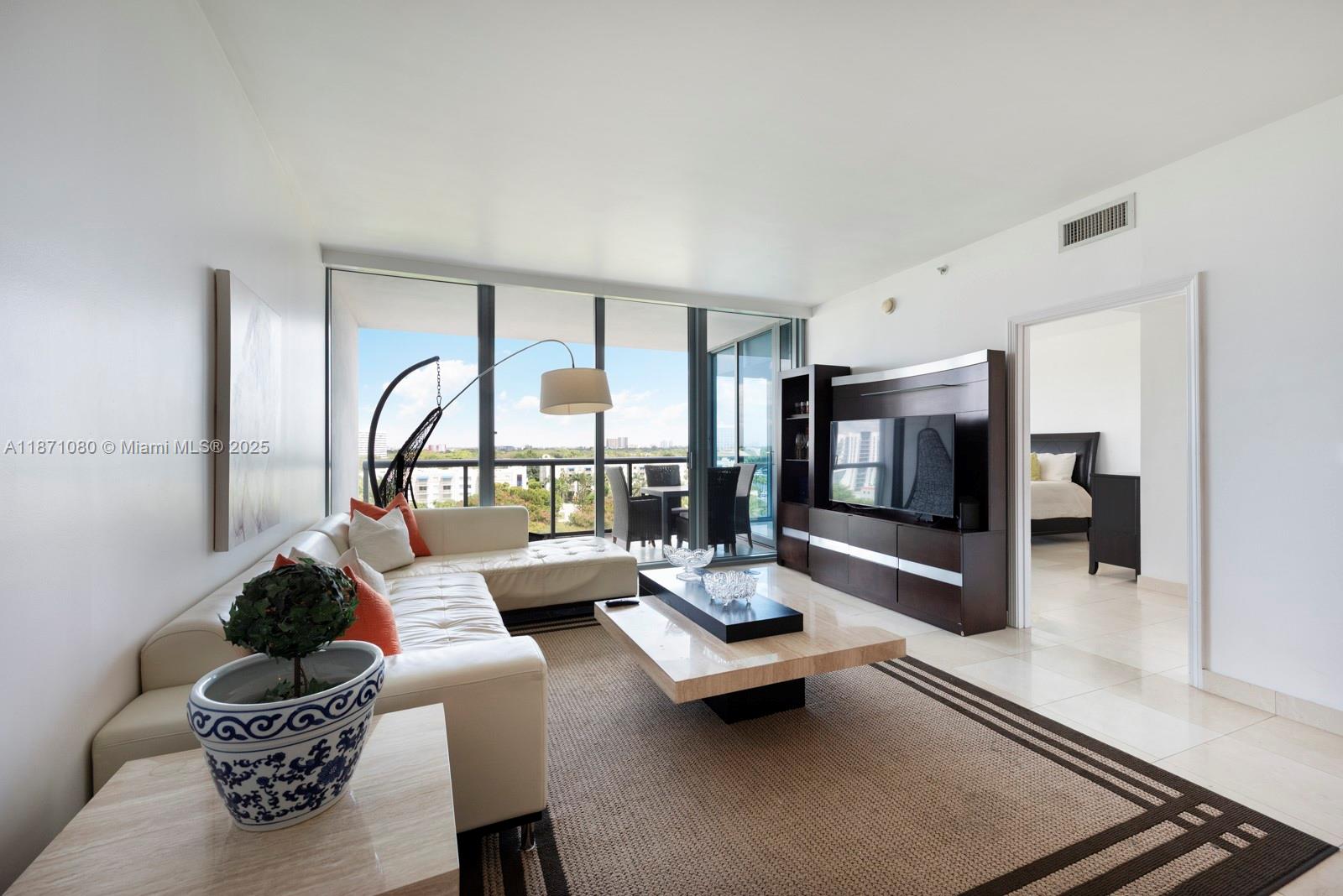image Blue Condo19