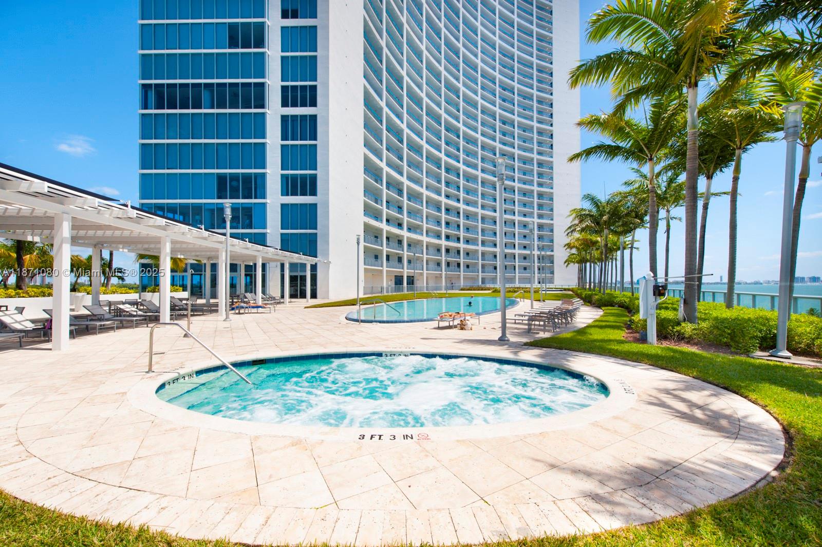 image Blue Condo28
