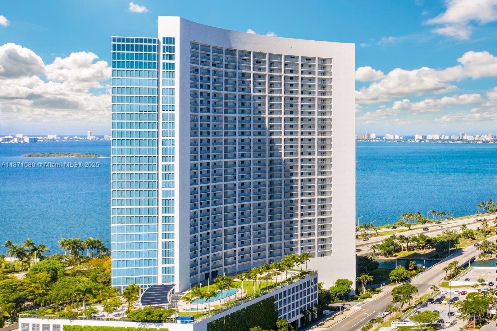 image Blue Condo30