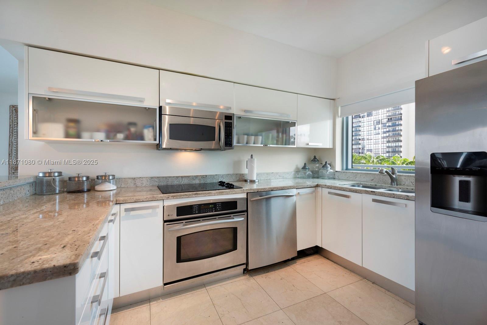 image Blue Condo6