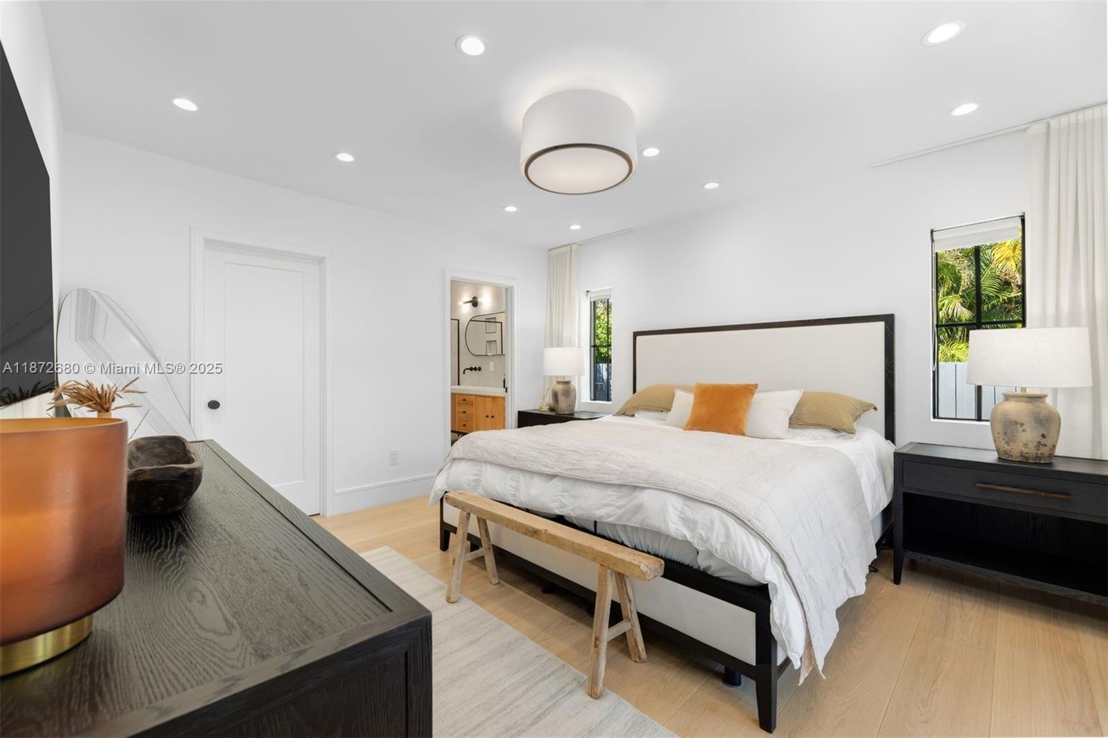 8934 Garland Ave Surfside, FL 33154