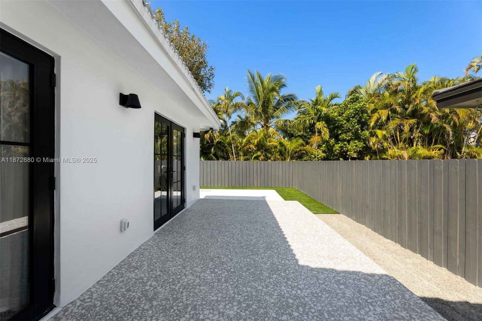 8934 Garland Ave Surfside, FL 33154