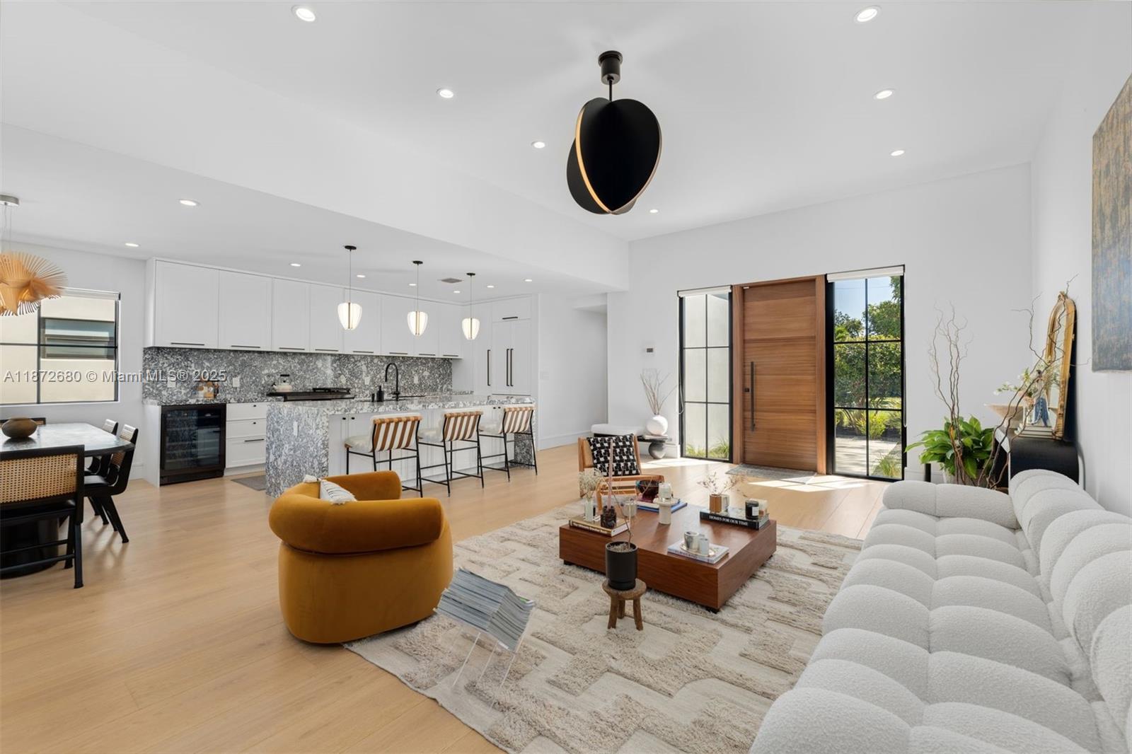 8934 Garland Ave Surfside, FL 33154