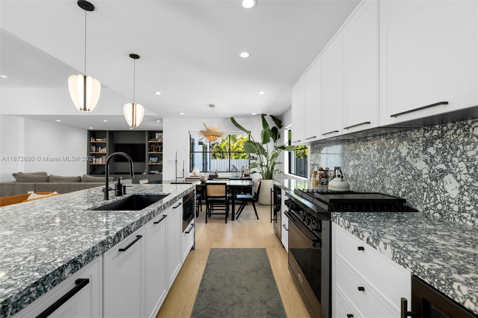 8934 Garland Ave Surfside, FL 33154