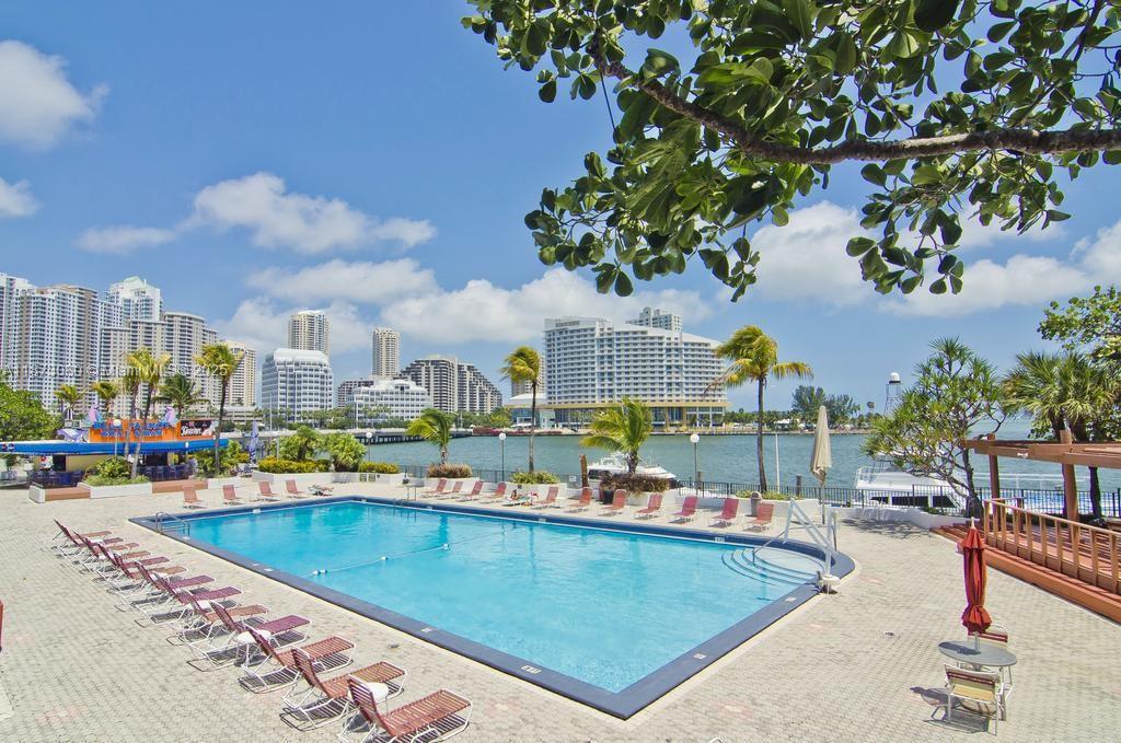 999 Brickell Bay Dr #1109