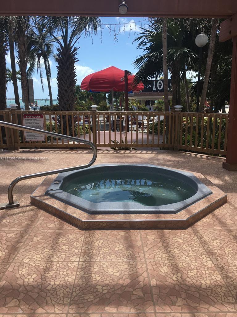 999 Brickell Bay Dr #1109,Miami, FL 33131