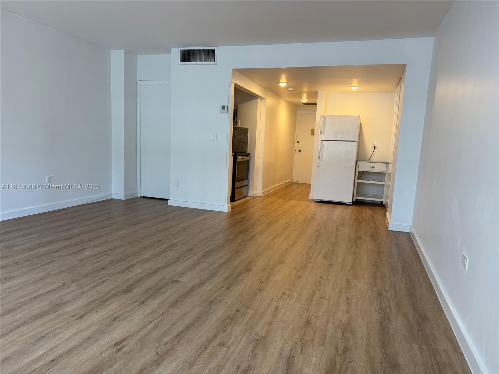 999 Brickell Bay Dr #1109,Miami, FL 33131