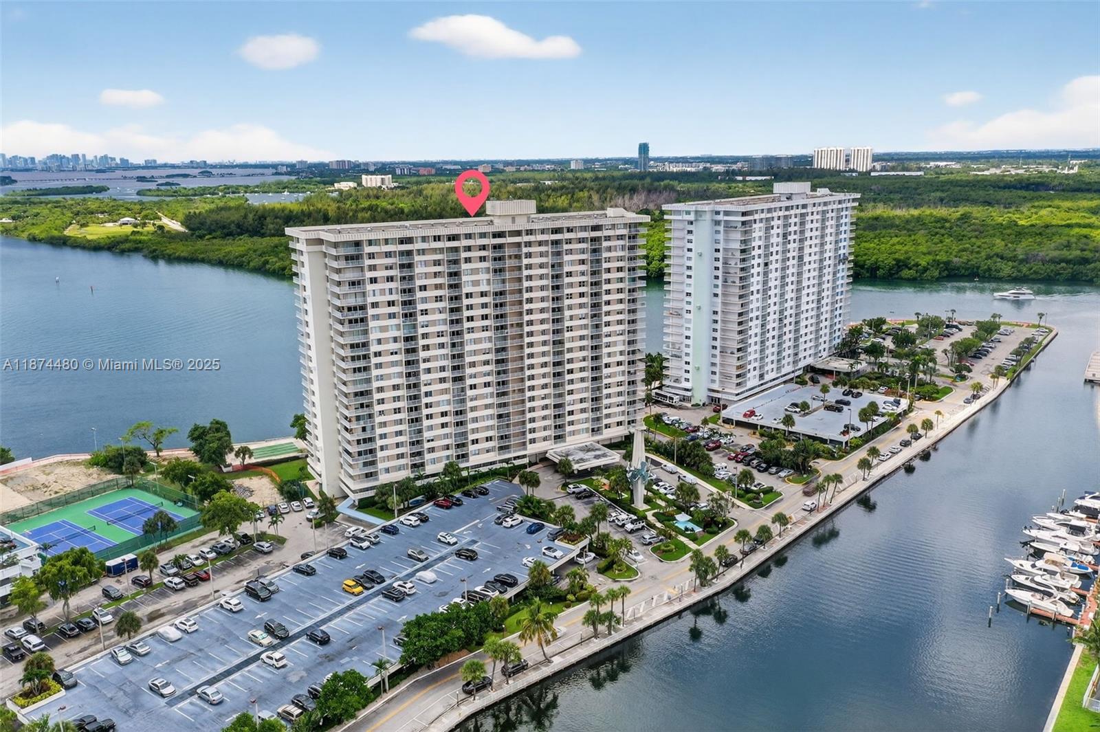 image Arlen House Condo1