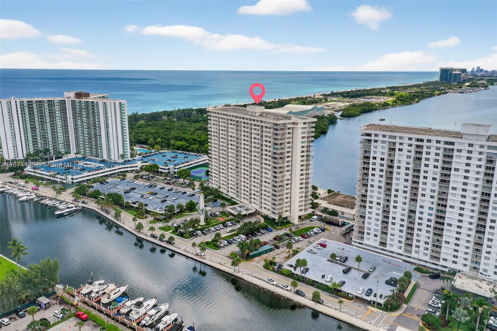 image Arlen House Condo4