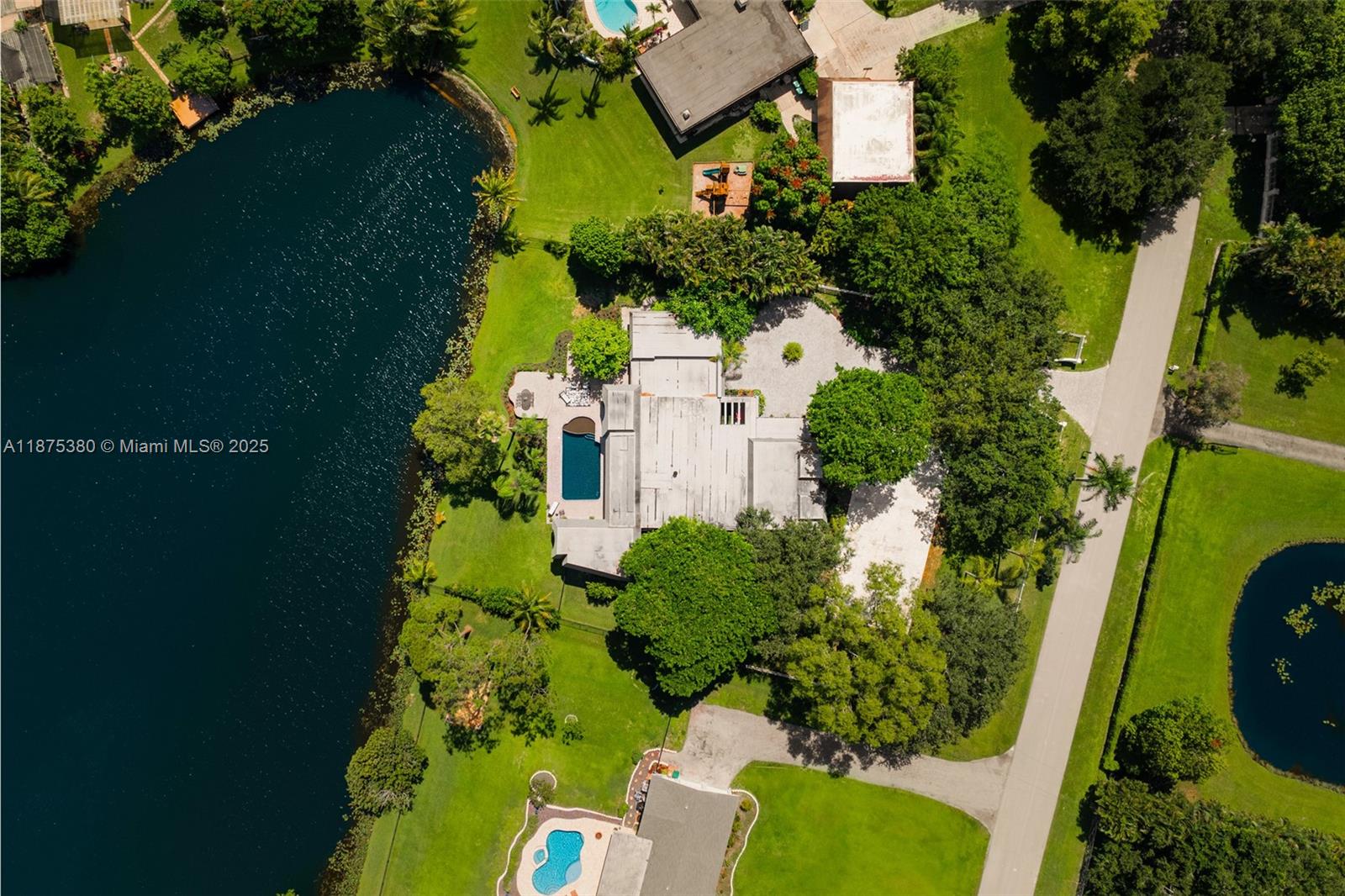 11000 SW 25th St Davie, FL 33324