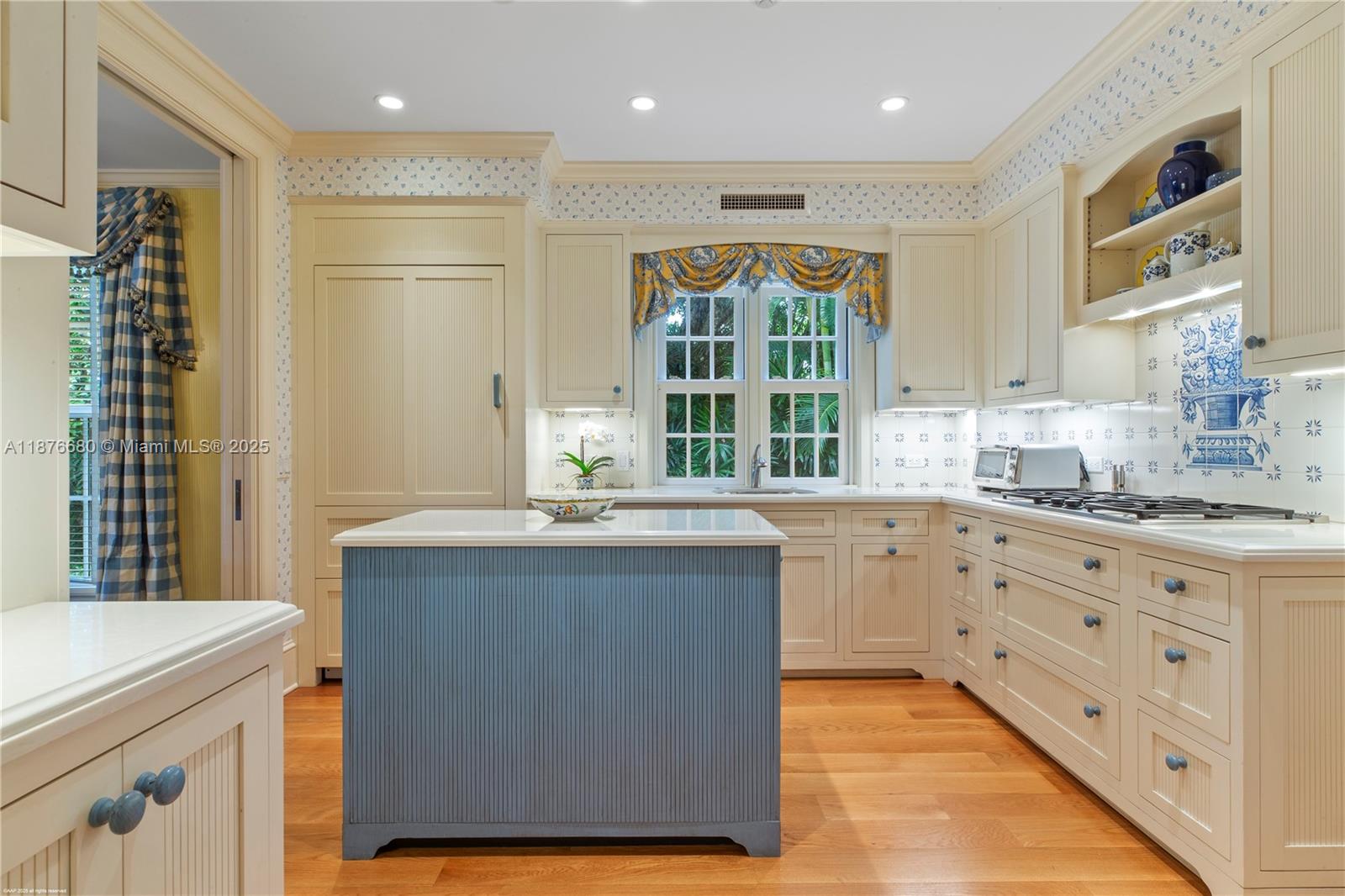 116 Gomez Rd Jupiter Island, FL 33455