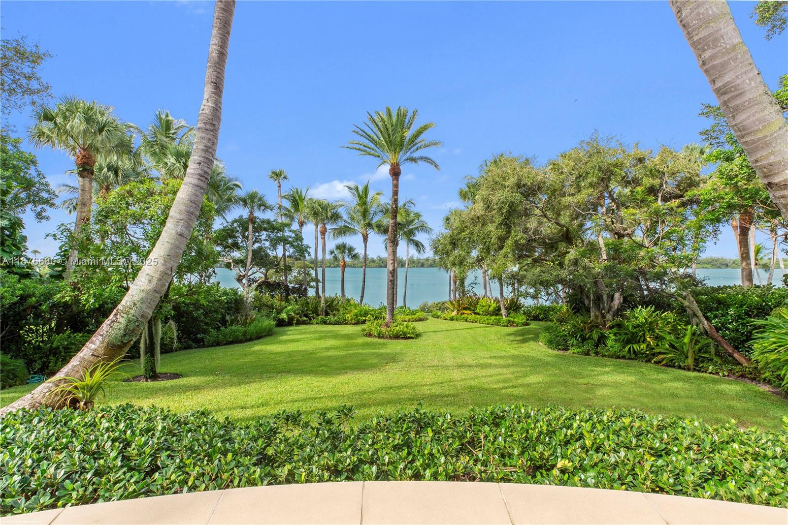 116 Gomez Rd Jupiter Island, FL 33455