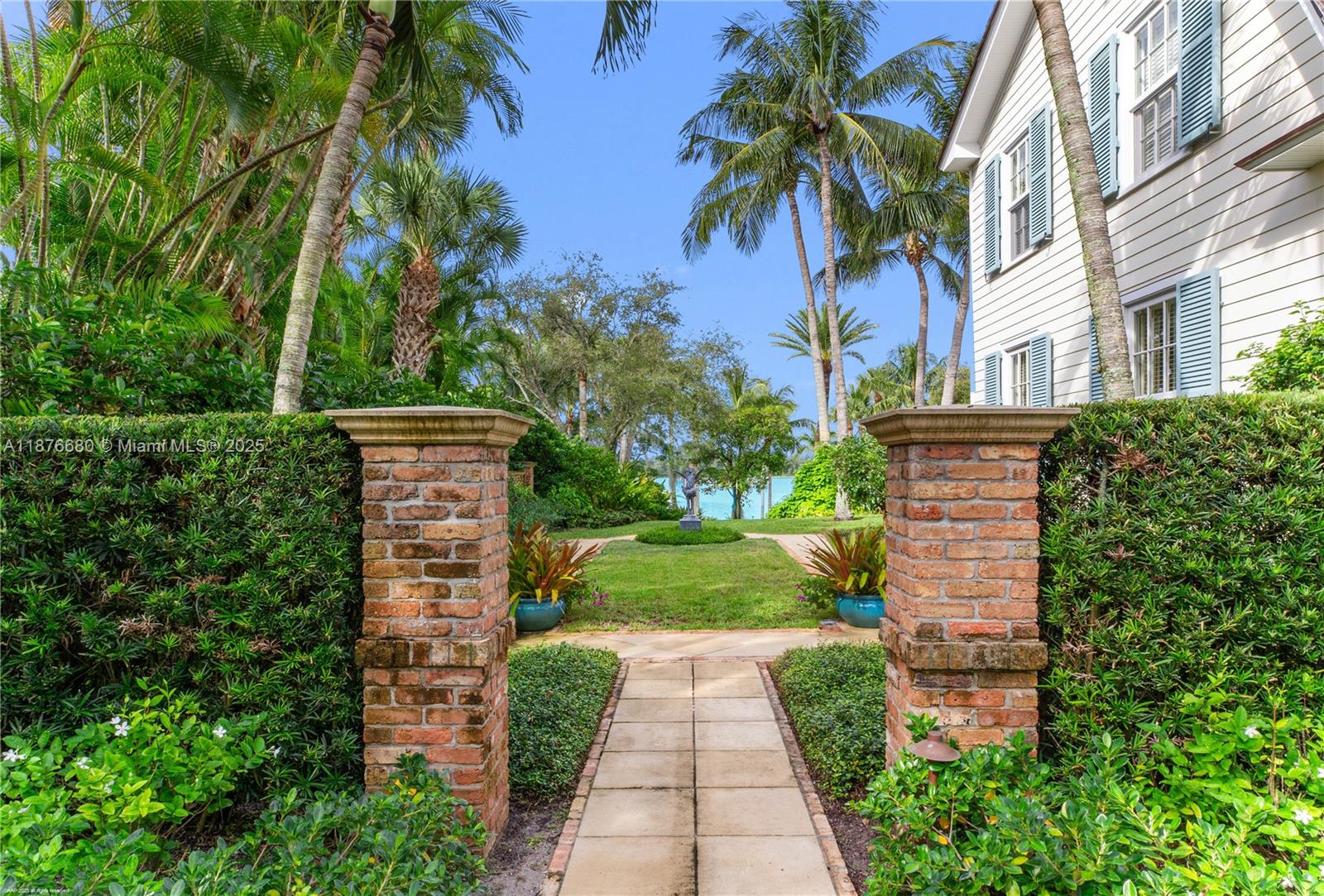 116 Gomez Rd Jupiter Island, FL 33455