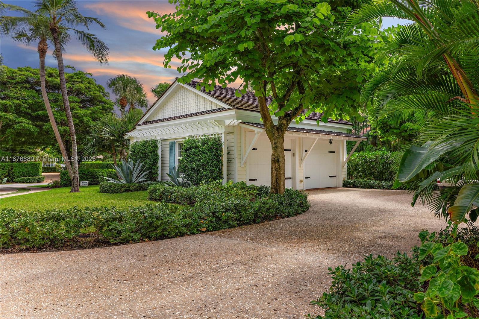 116 Gomez Rd Jupiter Island, FL 33455