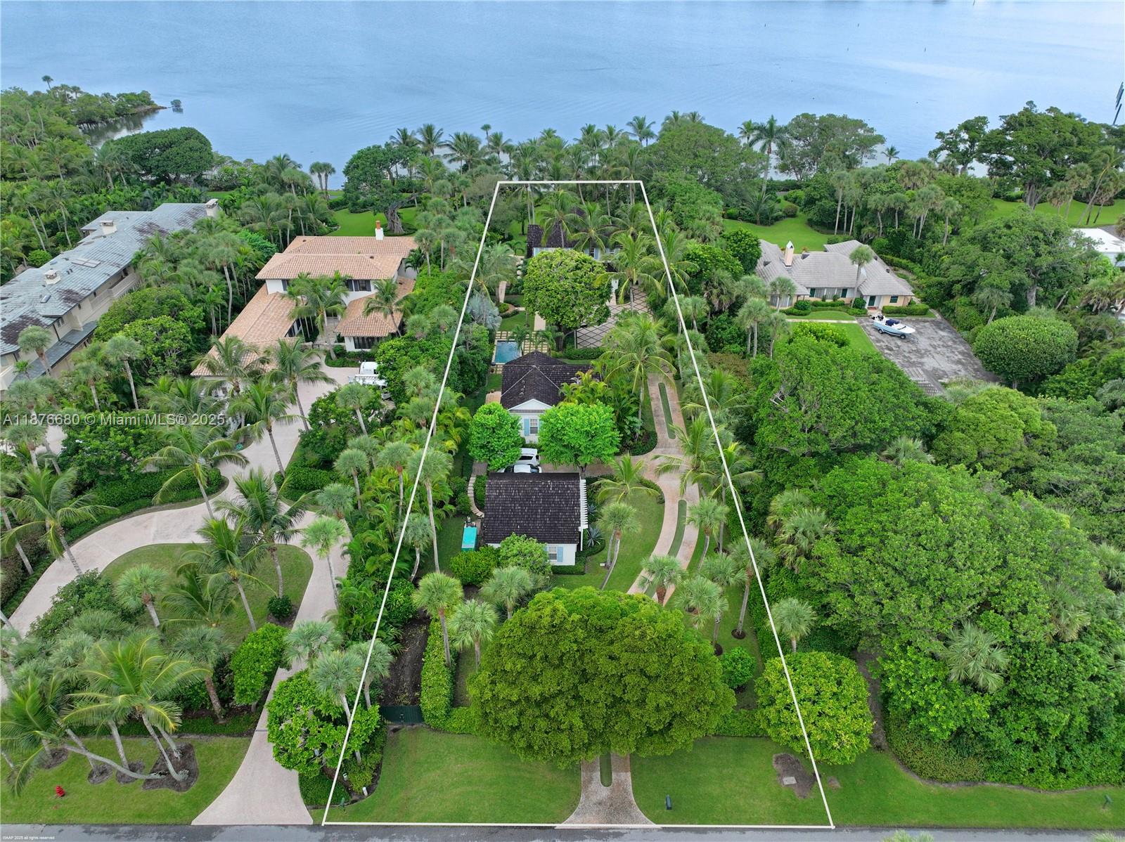 116 Gomez Rd Jupiter Island, FL 33455
