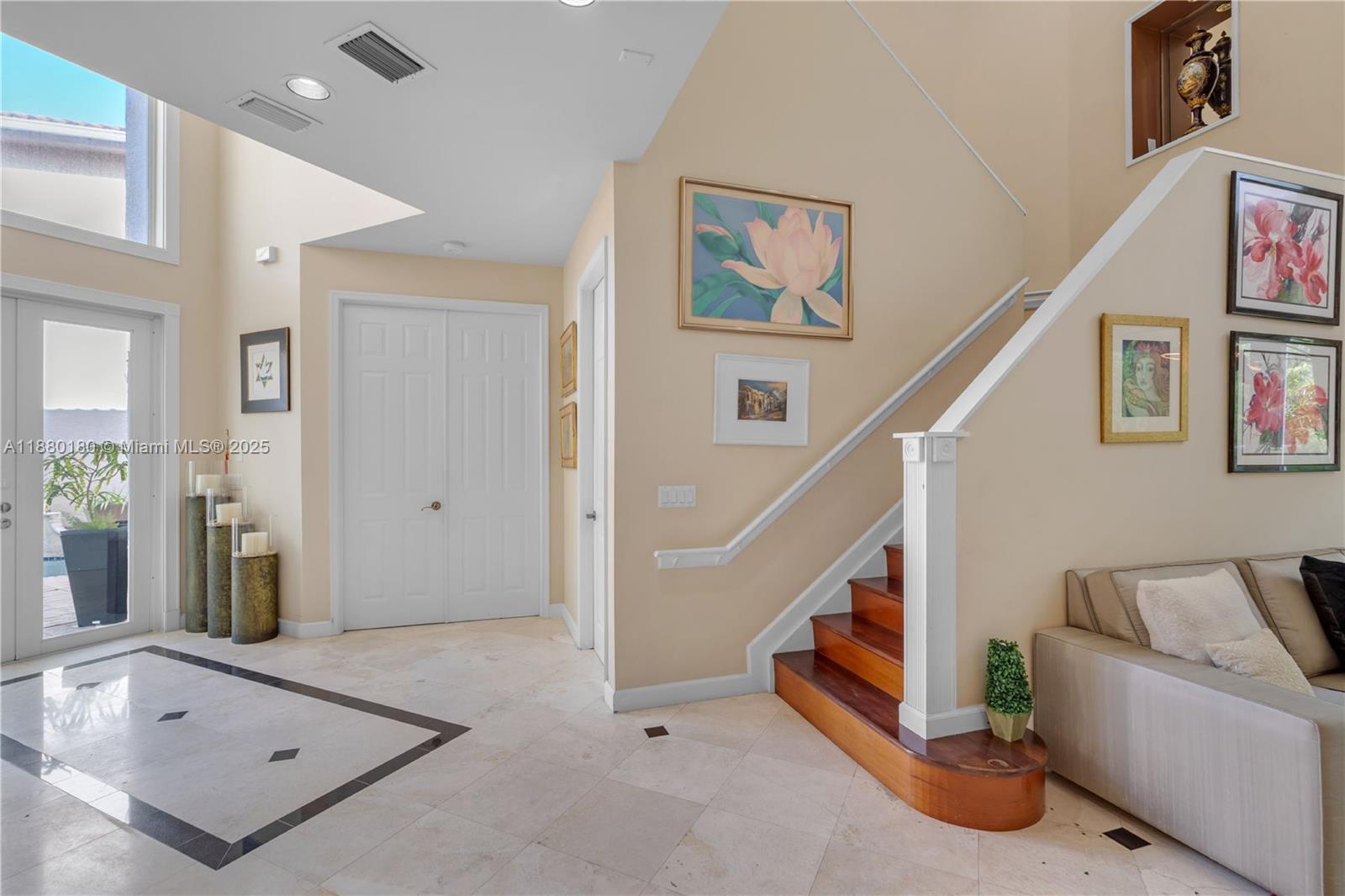 3942 194th Ln Sunny Isles Beach, FL 33160