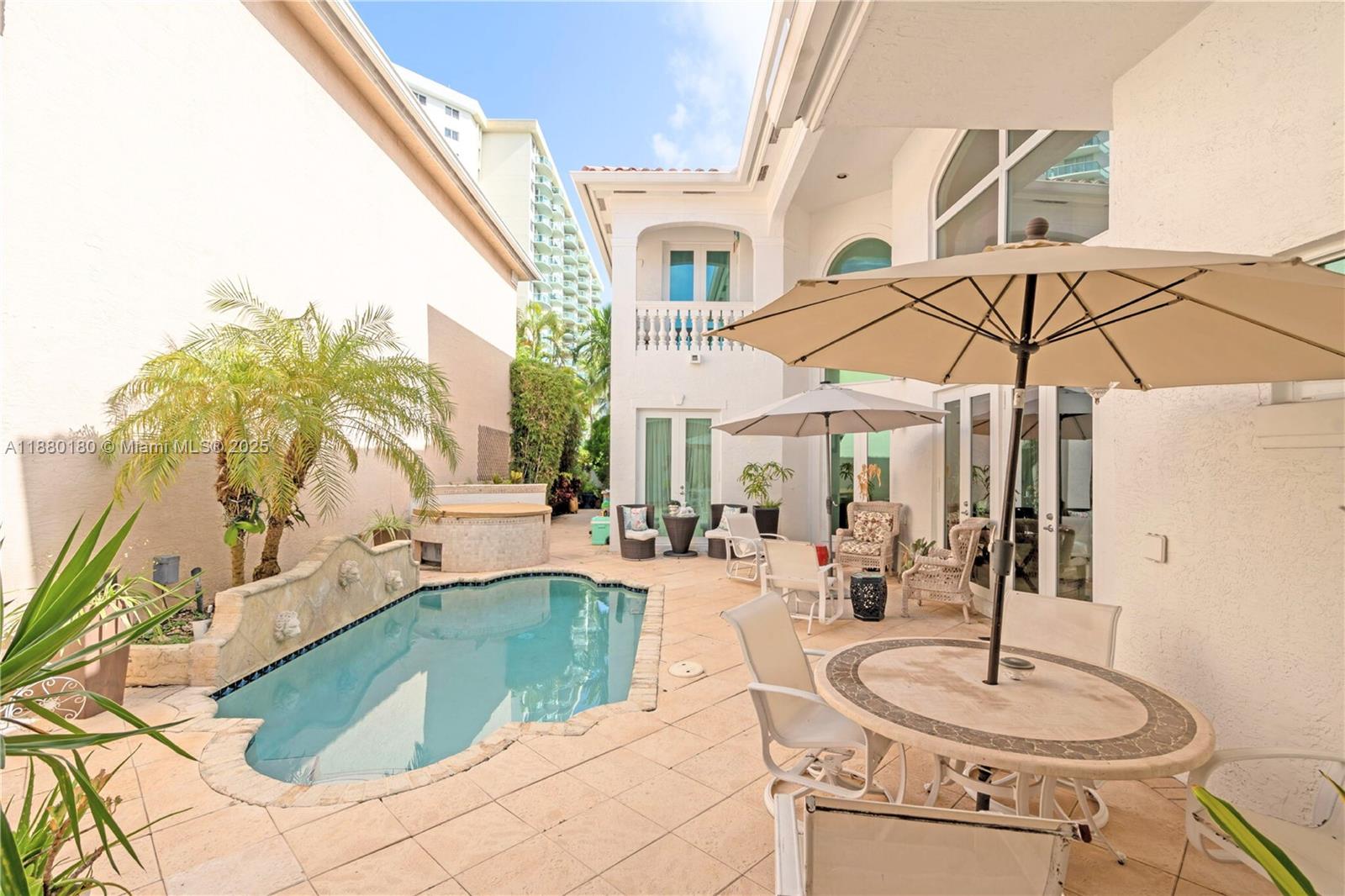 3942 194th Ln Sunny Isles Beach, FL 33160