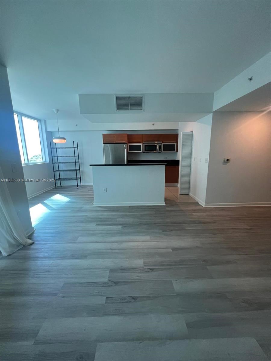 244 Biscayne Blvd #608
