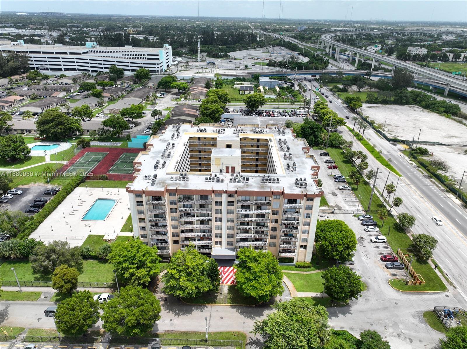 15600 NW 7th Ave #306