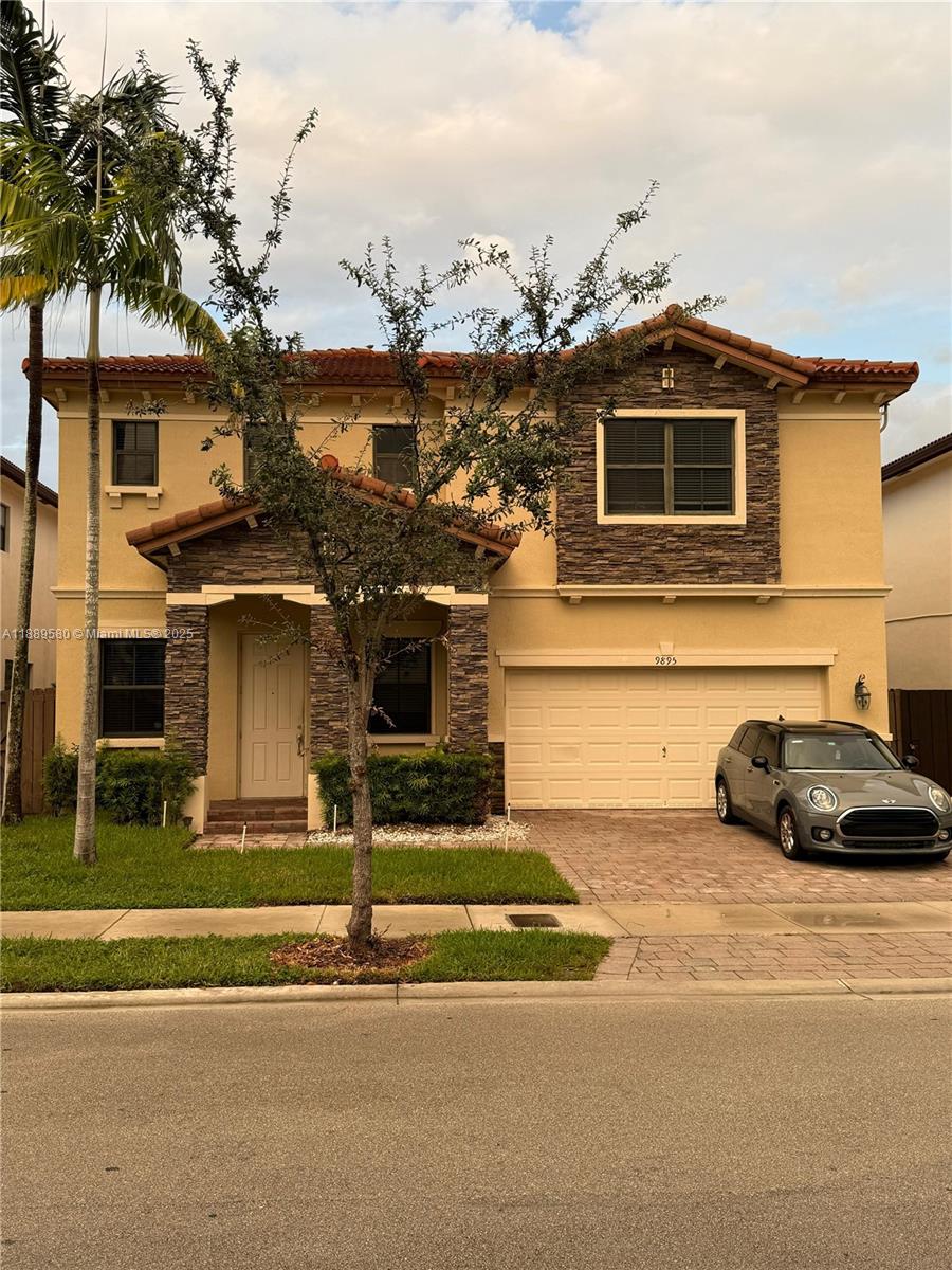 9895 NW 87th Ter #9895