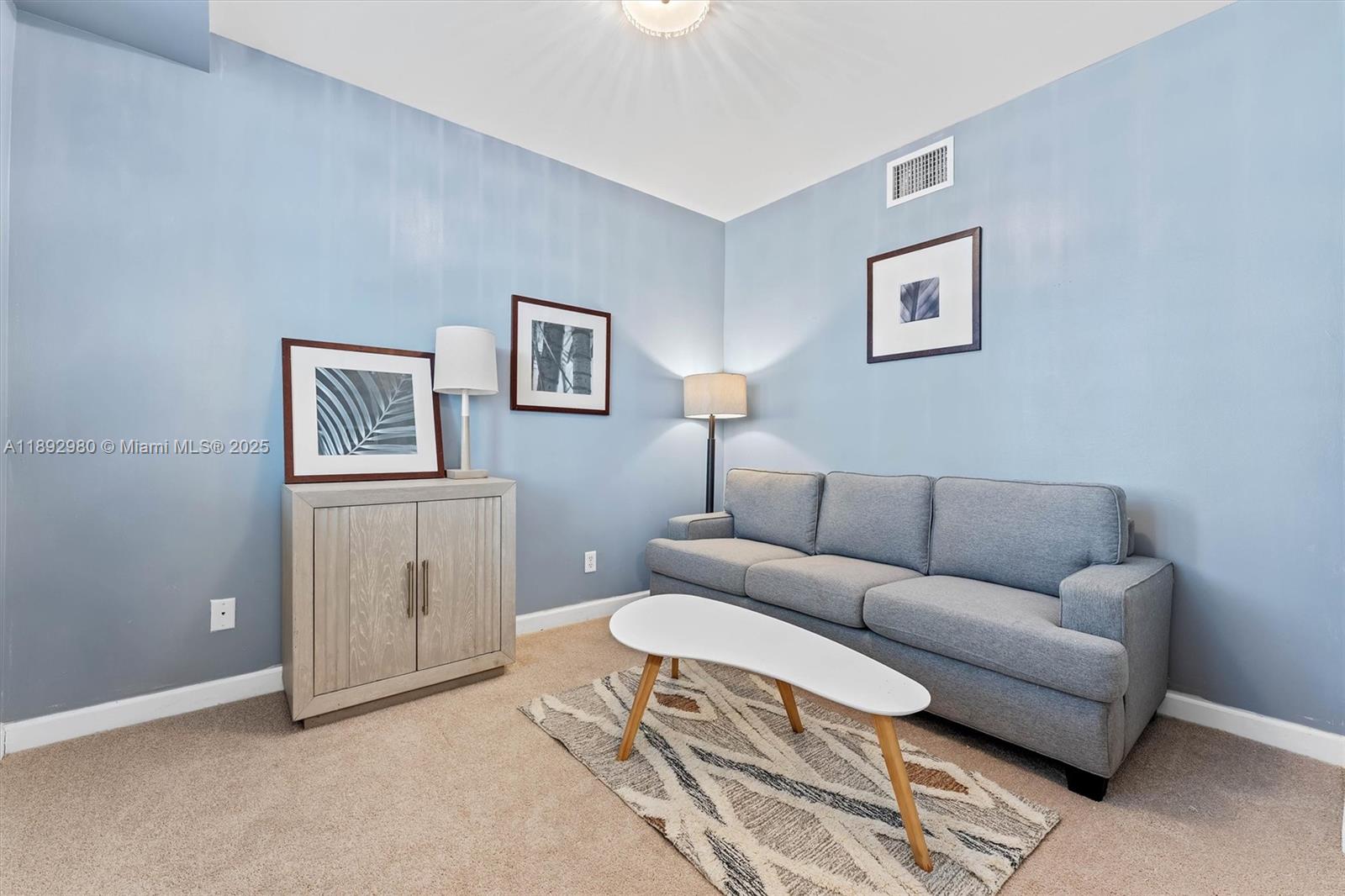 2344 Vintage Dr Lighthouse Point, FL 33064