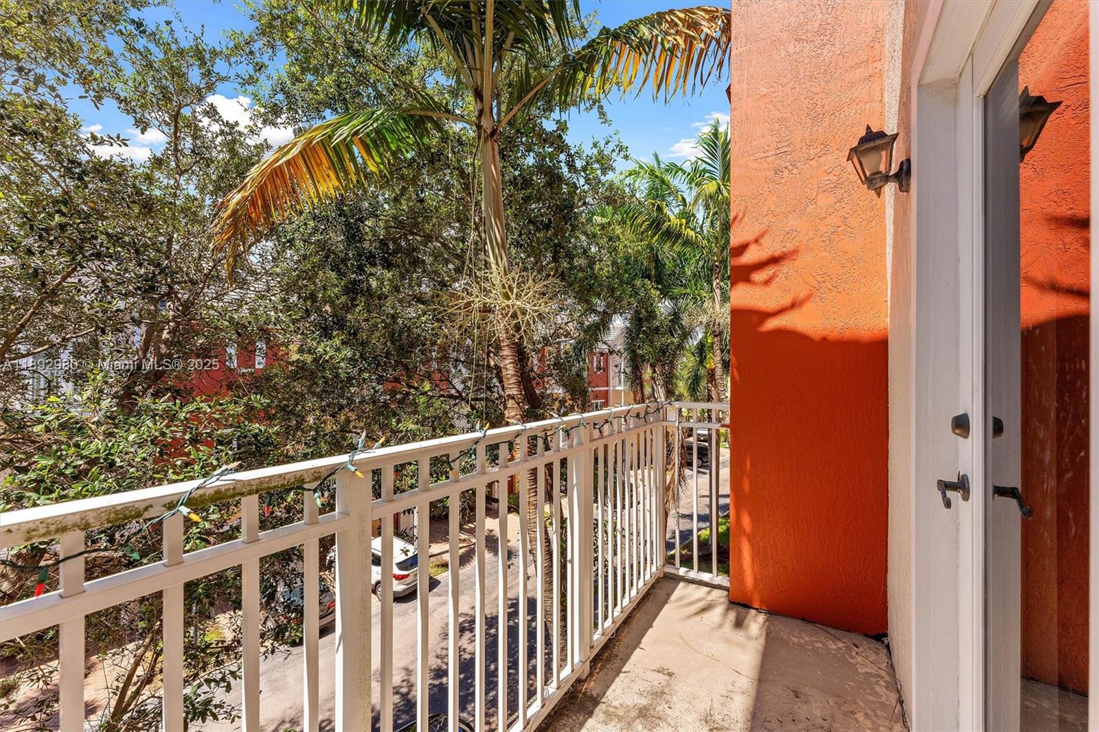 2344 Vintage Dr Lighthouse Point, FL 33064