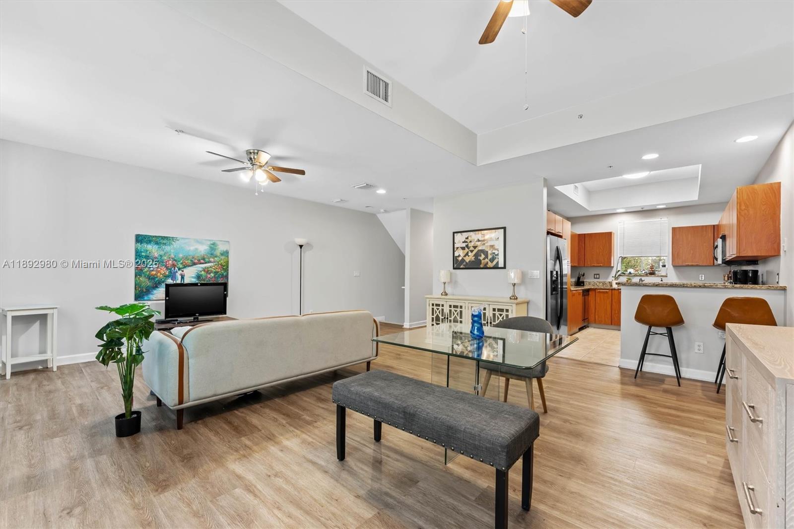 2344 Vintage Dr Lighthouse Point, FL 33064