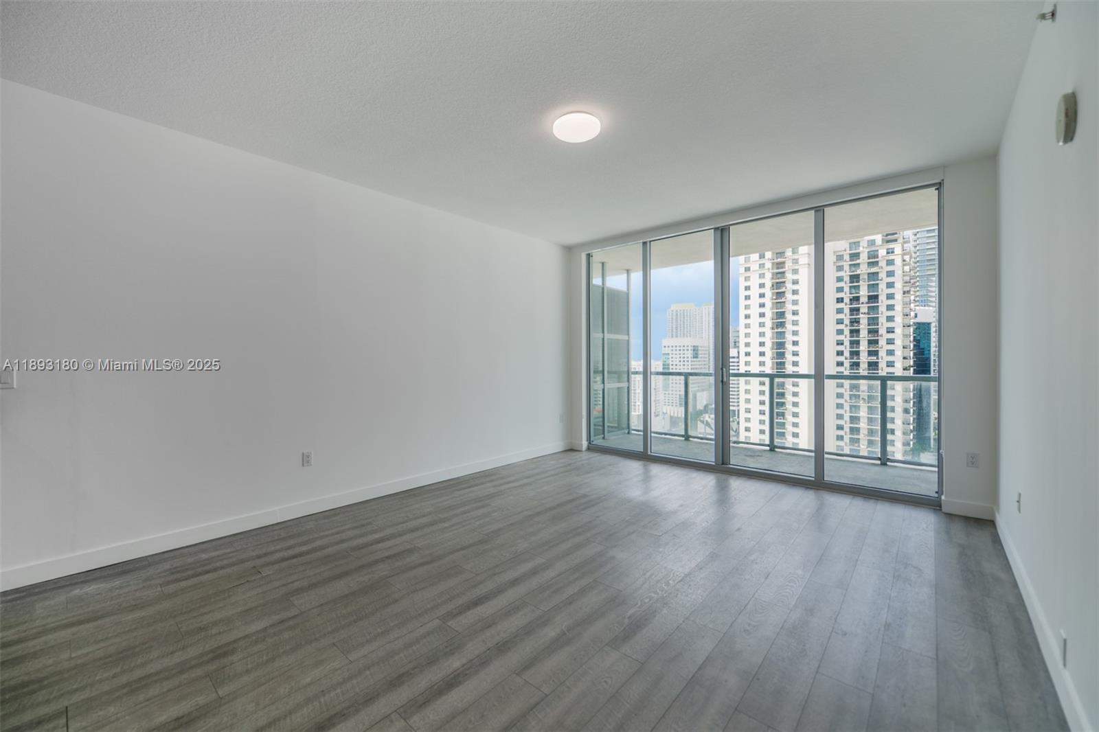 image THE AXIS ON BRICKELL II C10