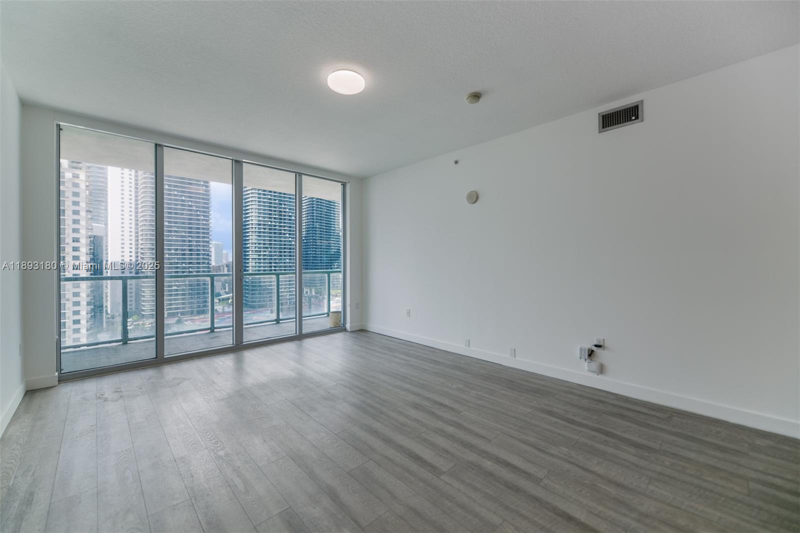 image THE AXIS ON BRICKELL II C11