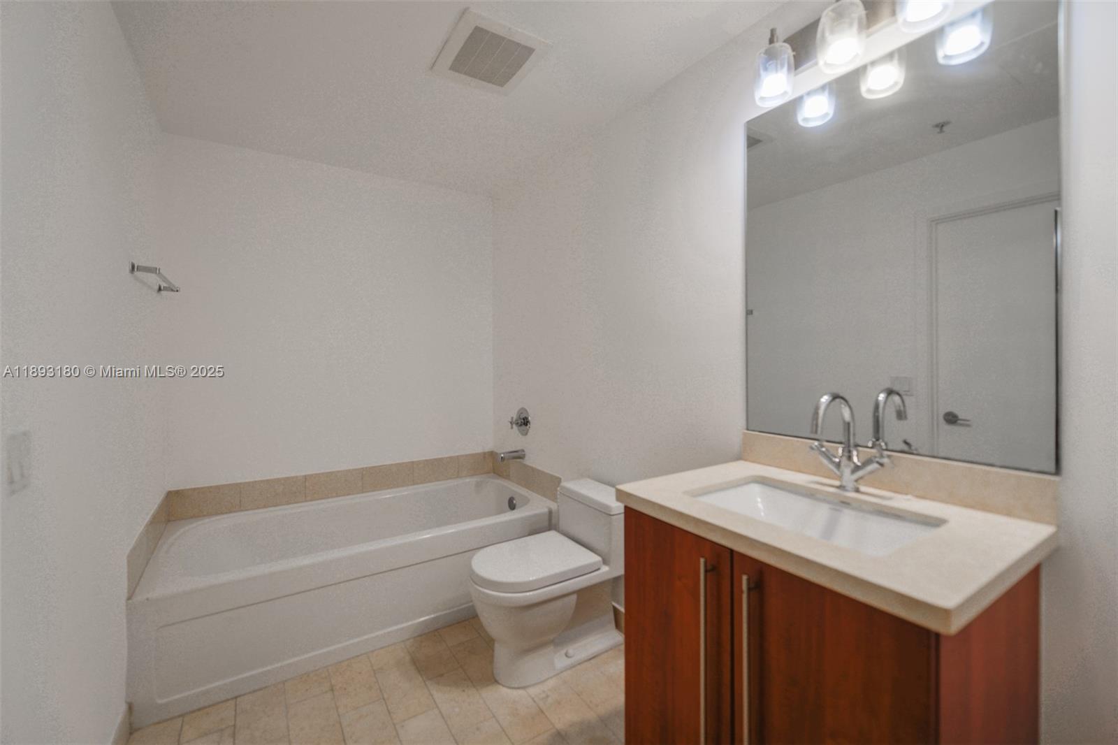 image THE AXIS ON BRICKELL II C13