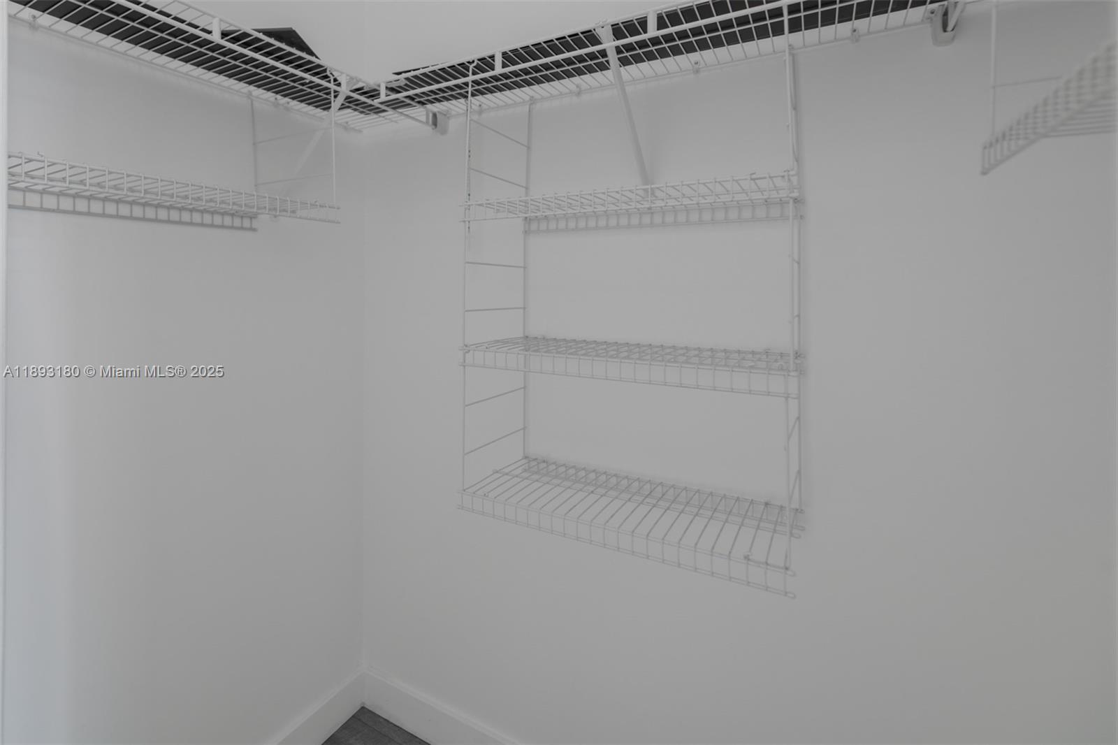 image THE AXIS ON BRICKELL II C19