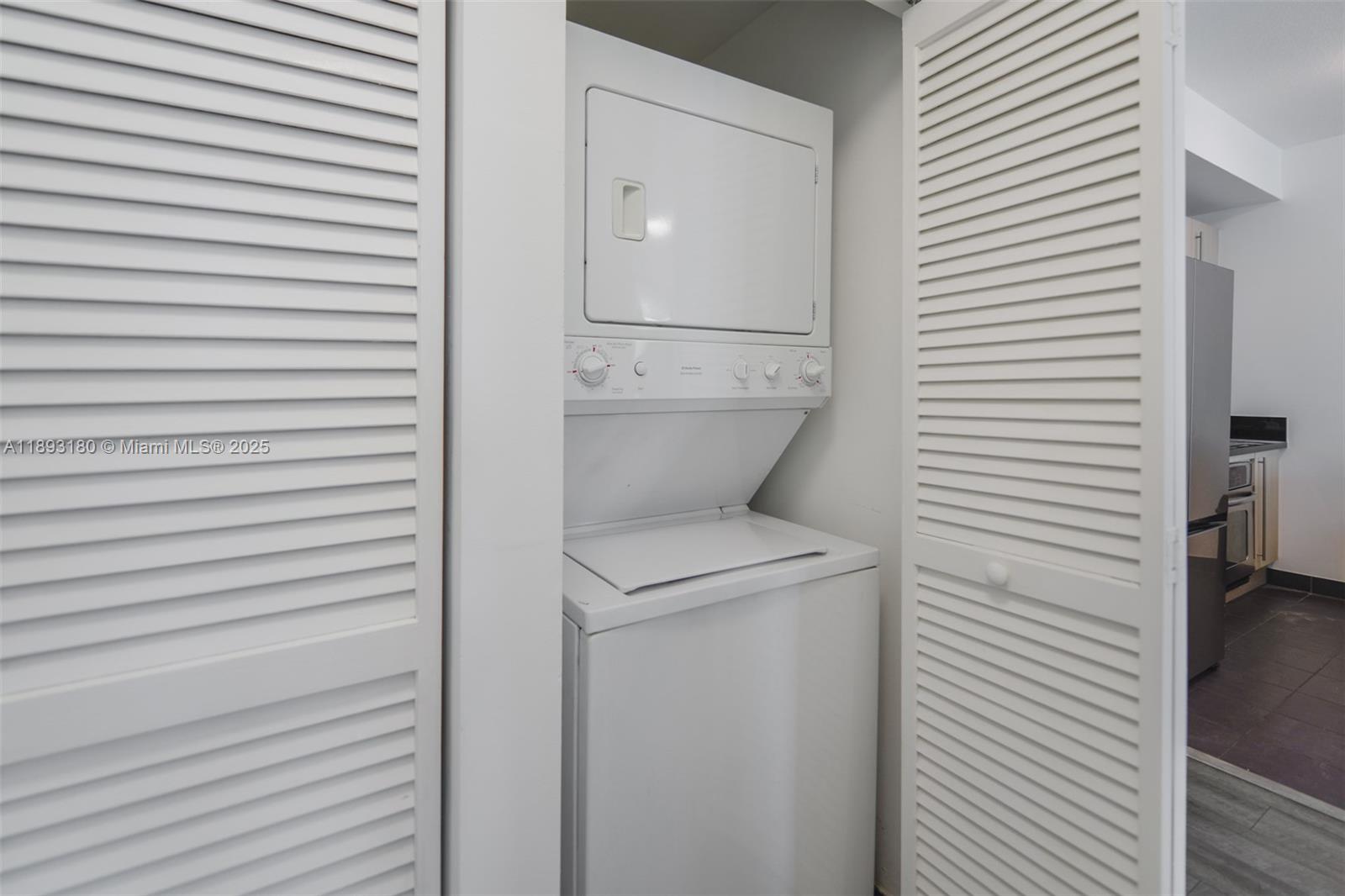 image THE AXIS ON BRICKELL II C20