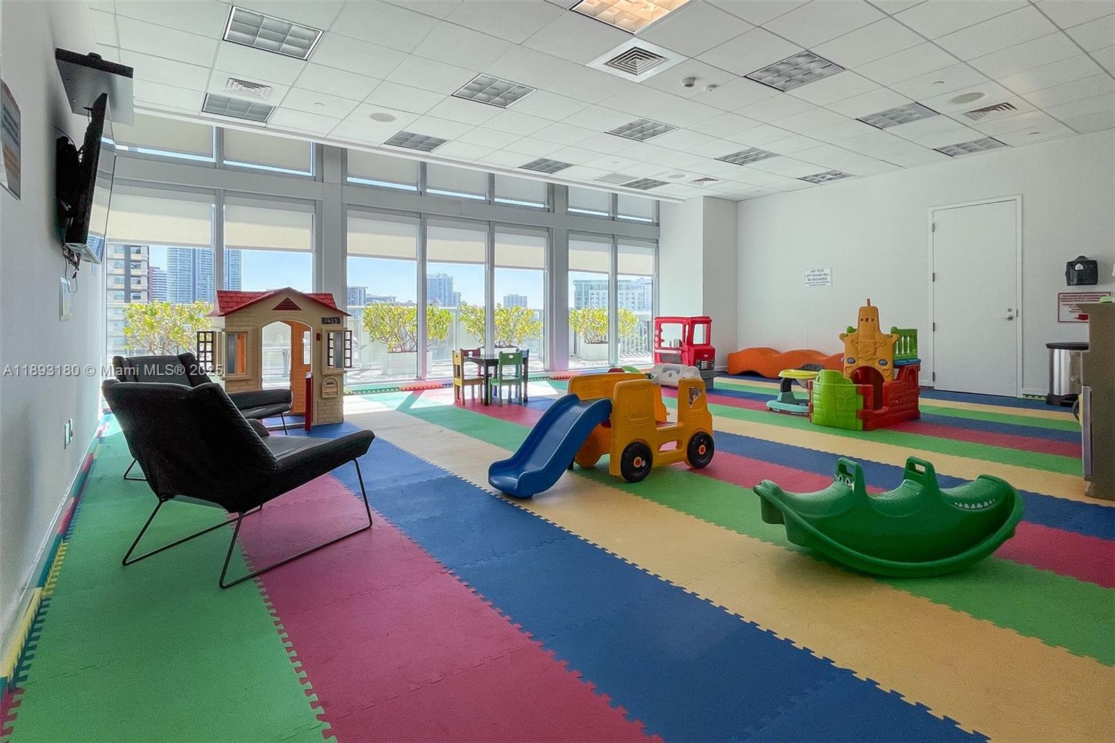 image THE AXIS ON BRICKELL II C23