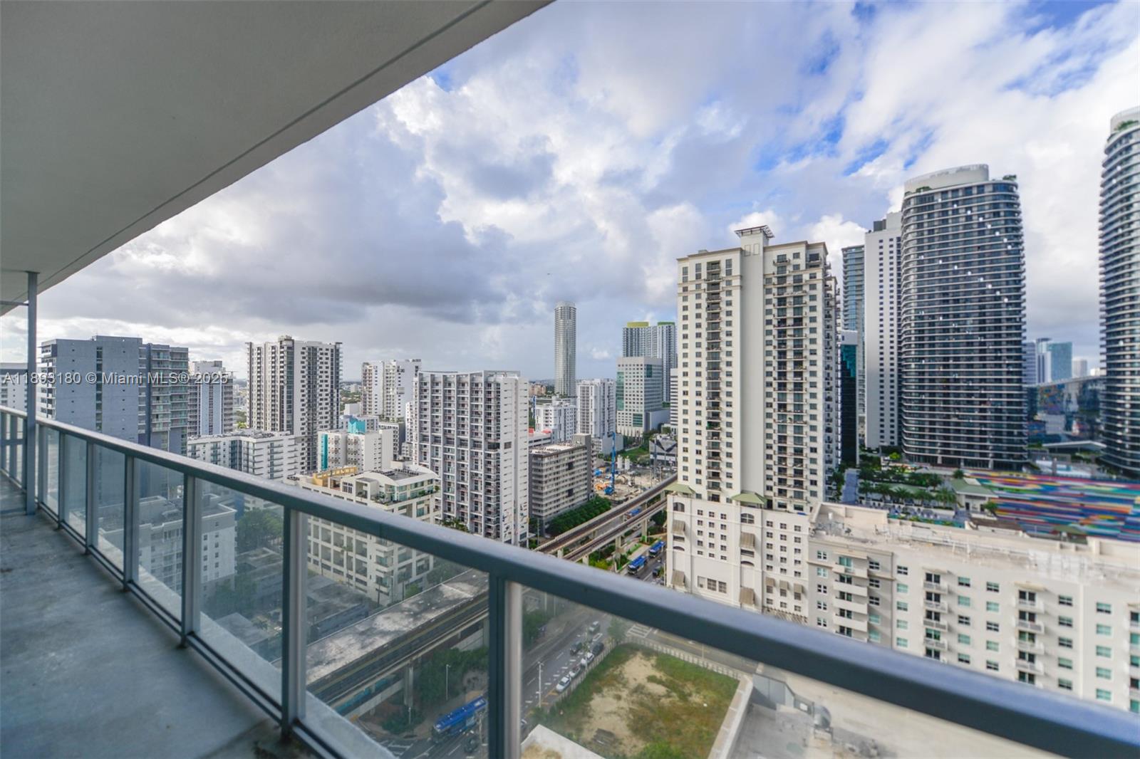 image THE AXIS ON BRICKELL II C2