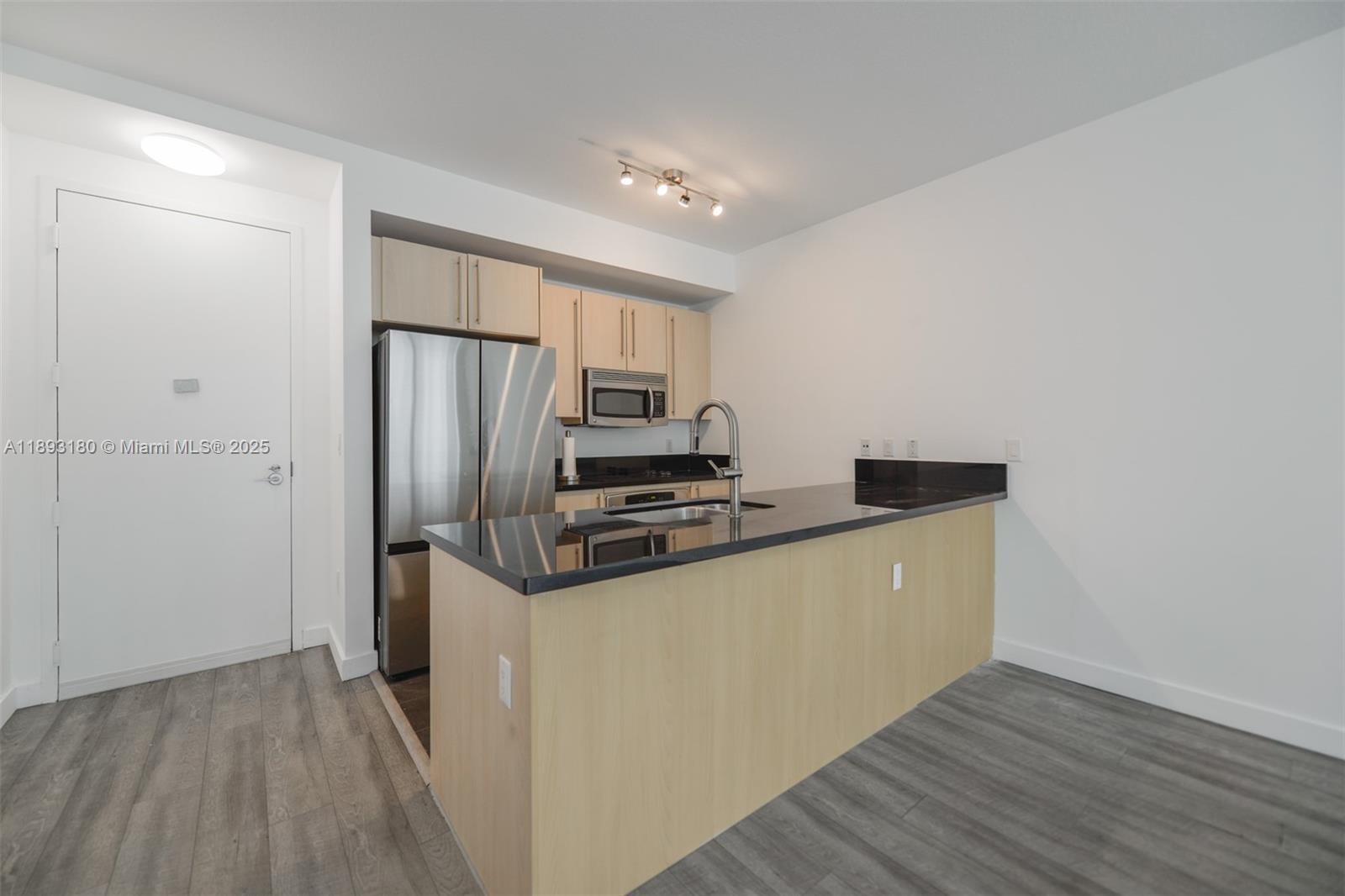 image THE AXIS ON BRICKELL II C6