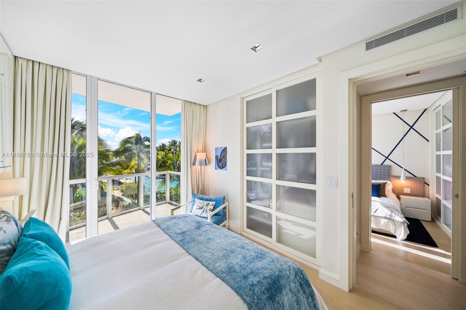 50 S Pointe Dr #TWN7 Miami Beach, FL 33139