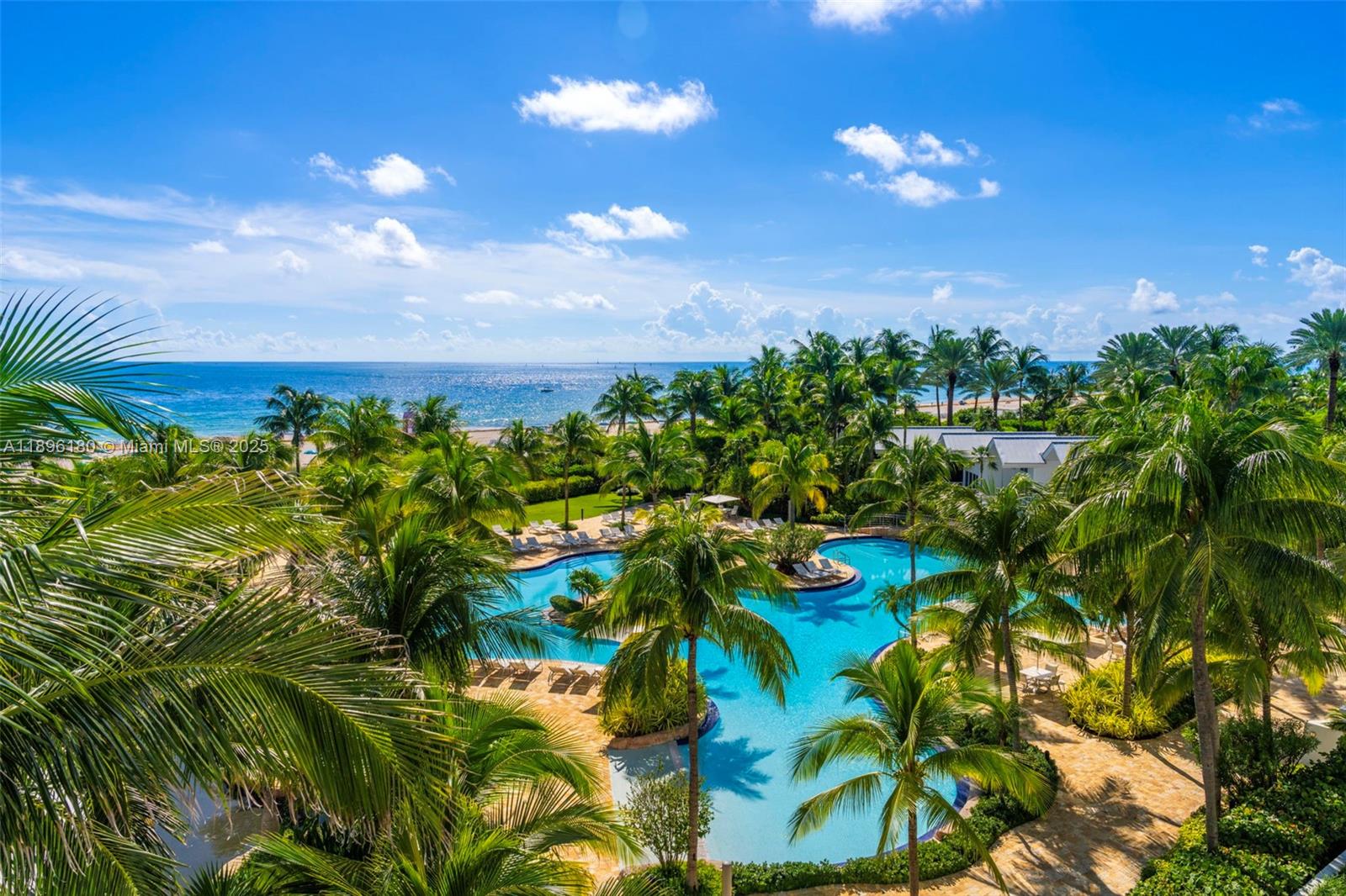 50 S Pointe Dr #TWN7 Miami Beach, FL 33139