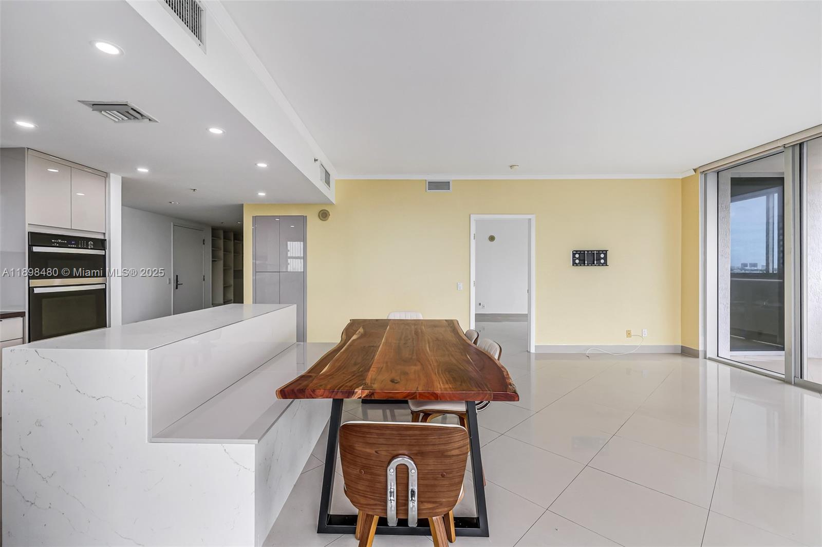 7929 West Dr #501 North Bay Village, FL 33141