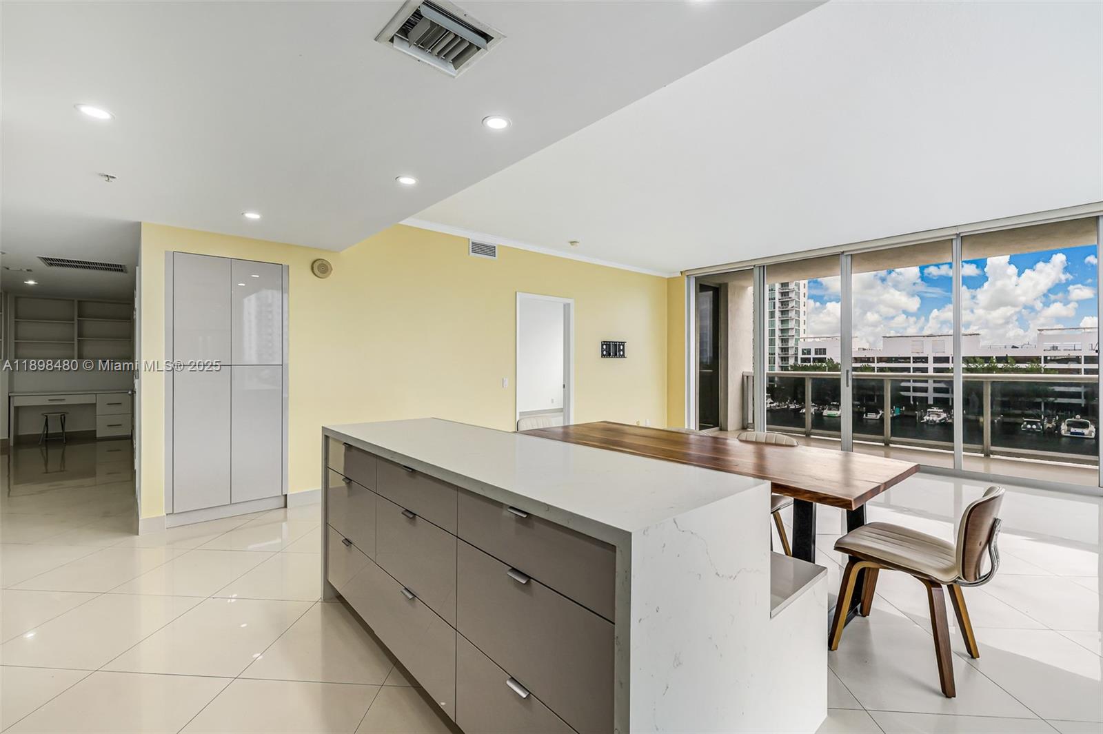 7929 West Dr #501 North Bay Village, FL 33141