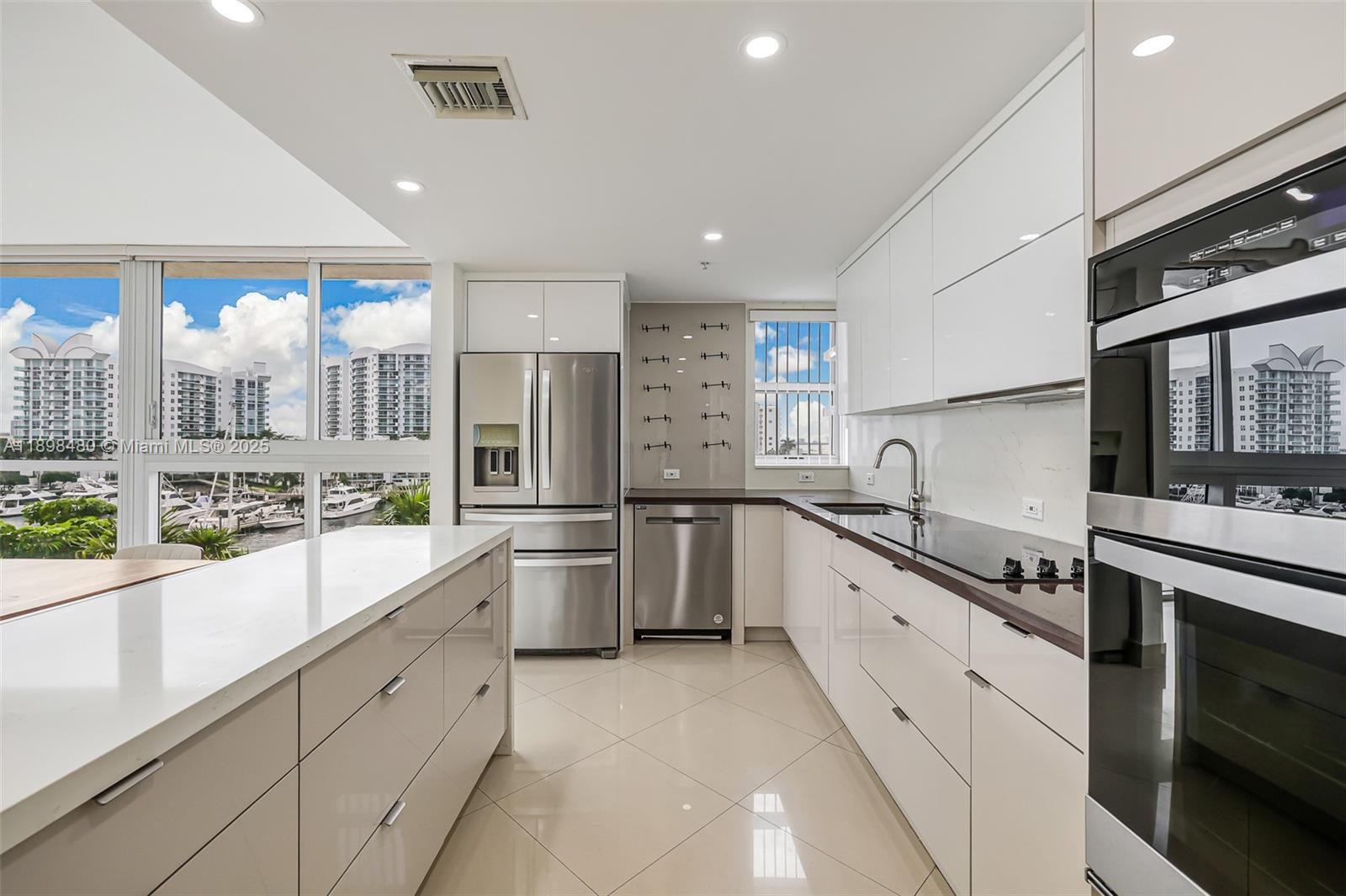 7929 West Dr #501 North Bay Village, FL 33141