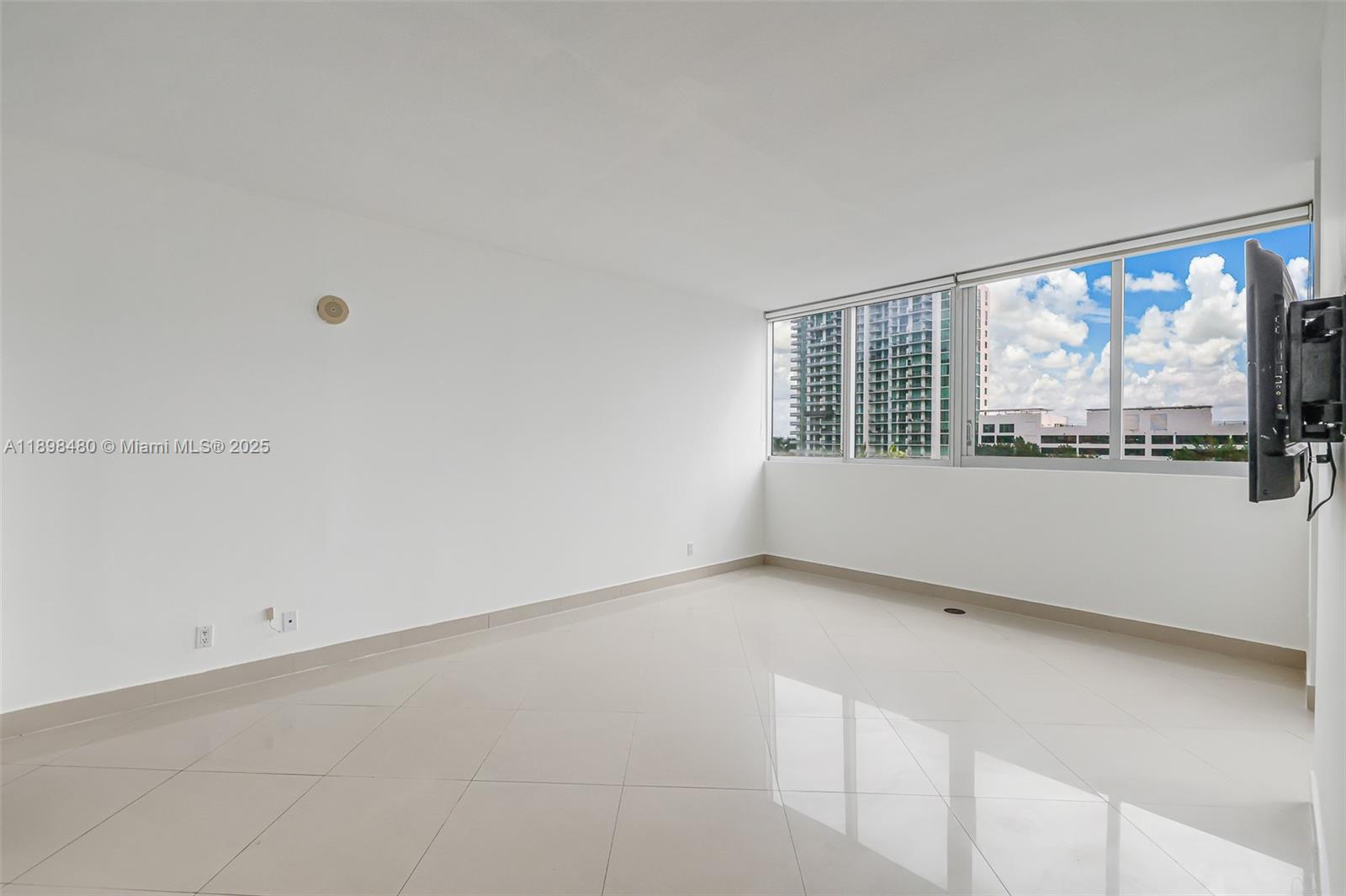 7929 West Dr #501 North Bay Village, FL 33141