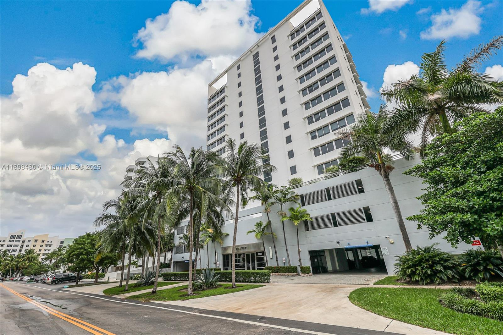 7929 West Dr #501 North Bay Village, FL 33141