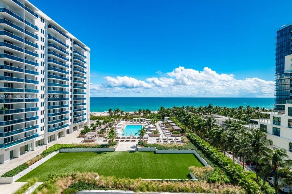 2301 Collins Ave #738
