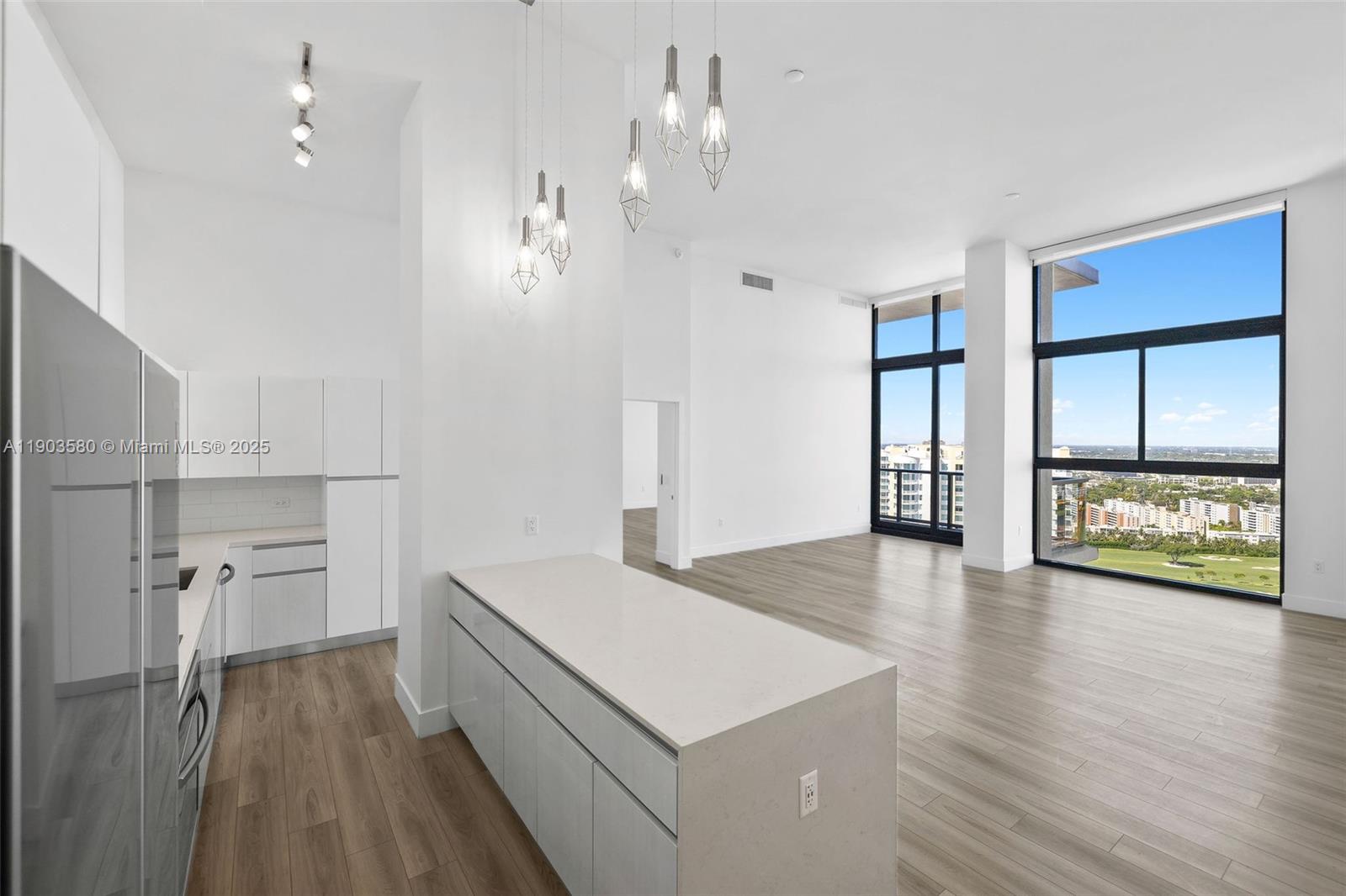 101 Diplomat Pkwy #PH05 Hallandale Beach, FL 33009